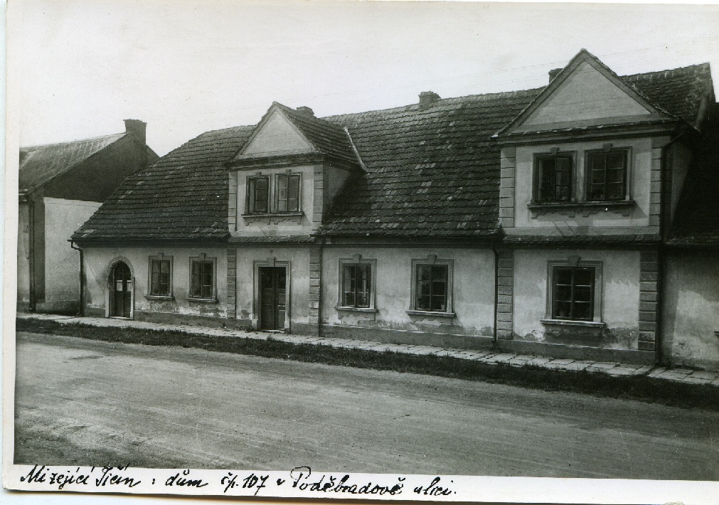 Náhledový obrázek Poděbradova třída čp. 107 - 1