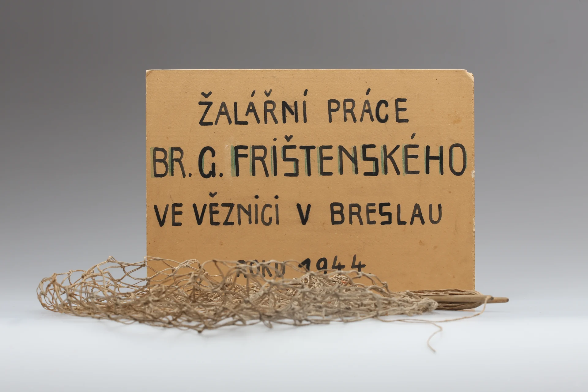 Náhledový obrázek předmětu Taška z režných nití, kterou zhotovil Gustav Frištenský ve věznici v Bresslau