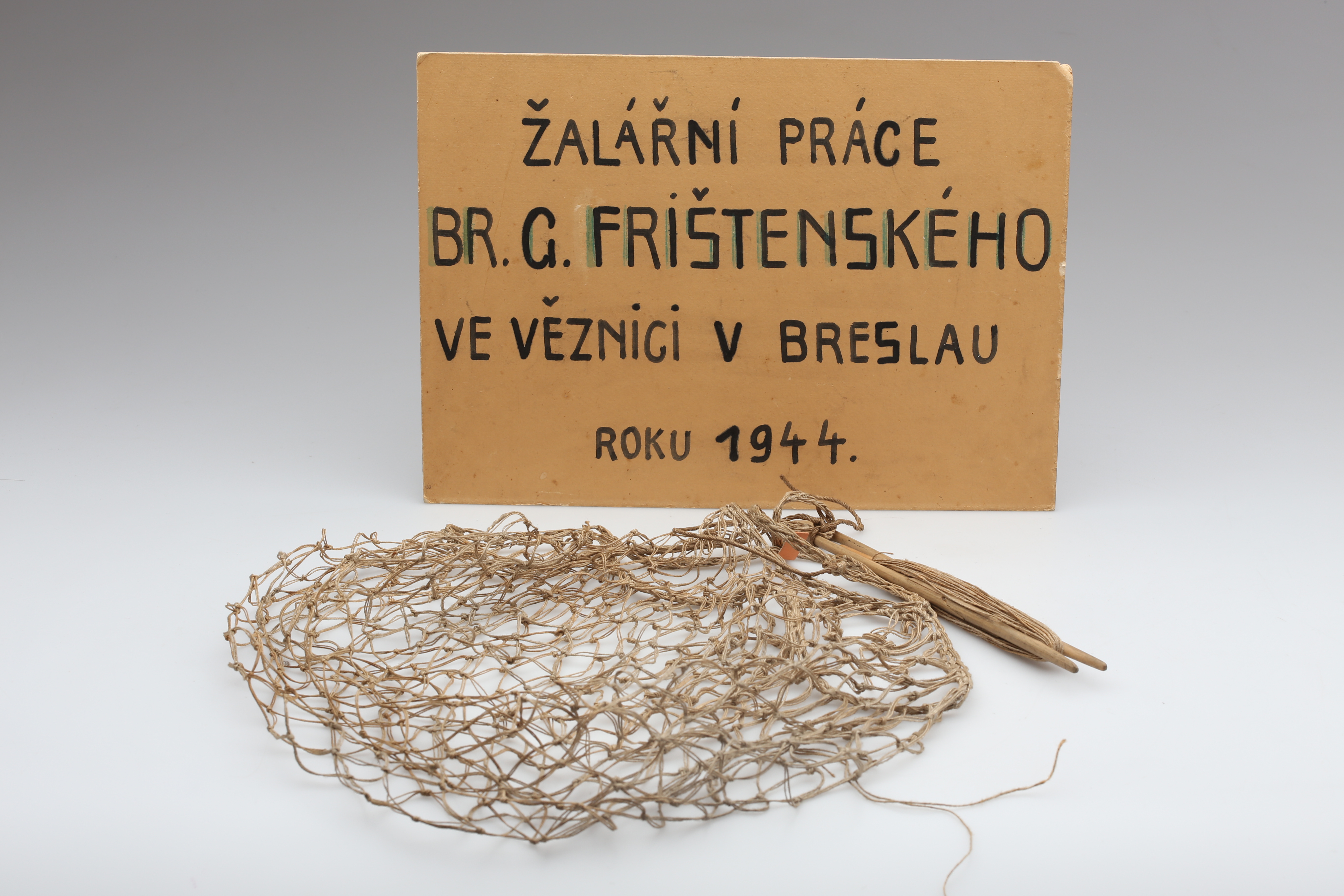 Náhledový obrázek Taška z režných nití, kterou zhotovil Gustav Frištenský ve věznici v Bresslau - 2