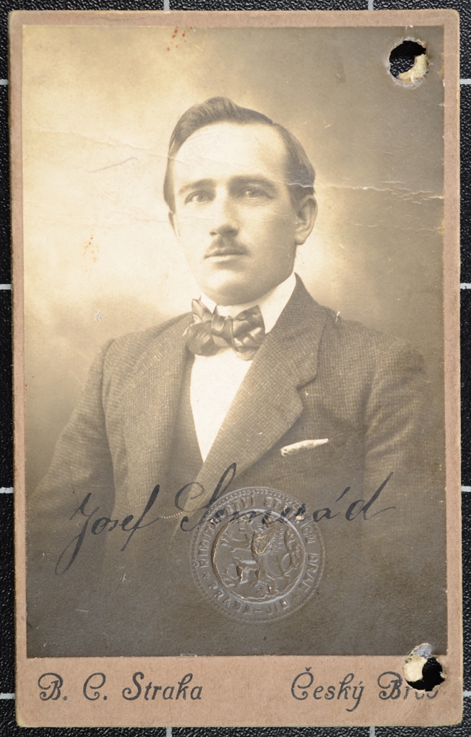 Náhledový obrázek Portrétní fotografie Josefa Semráda - 2