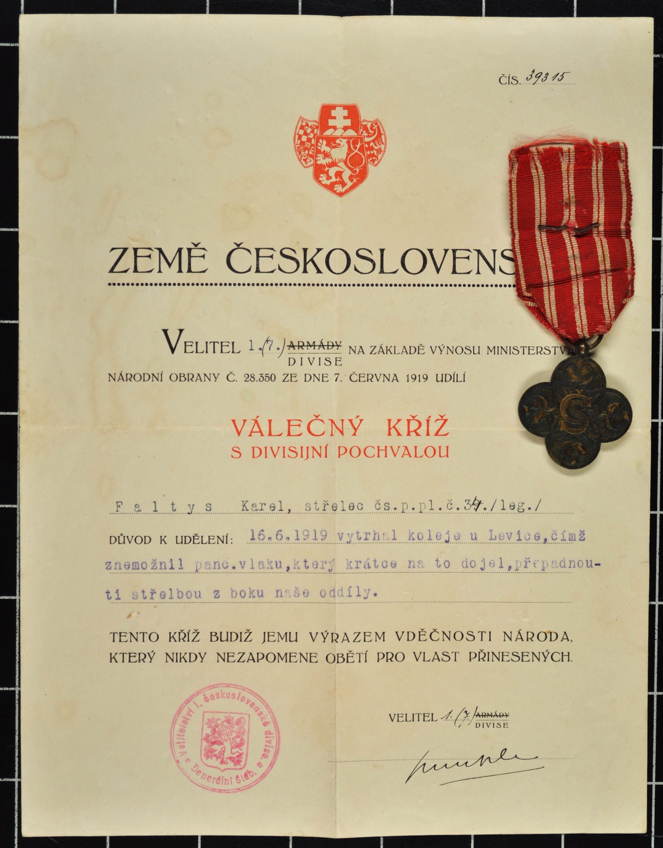 Náhledový obrázek Válečný kříž s divizijní pochvalou - 1