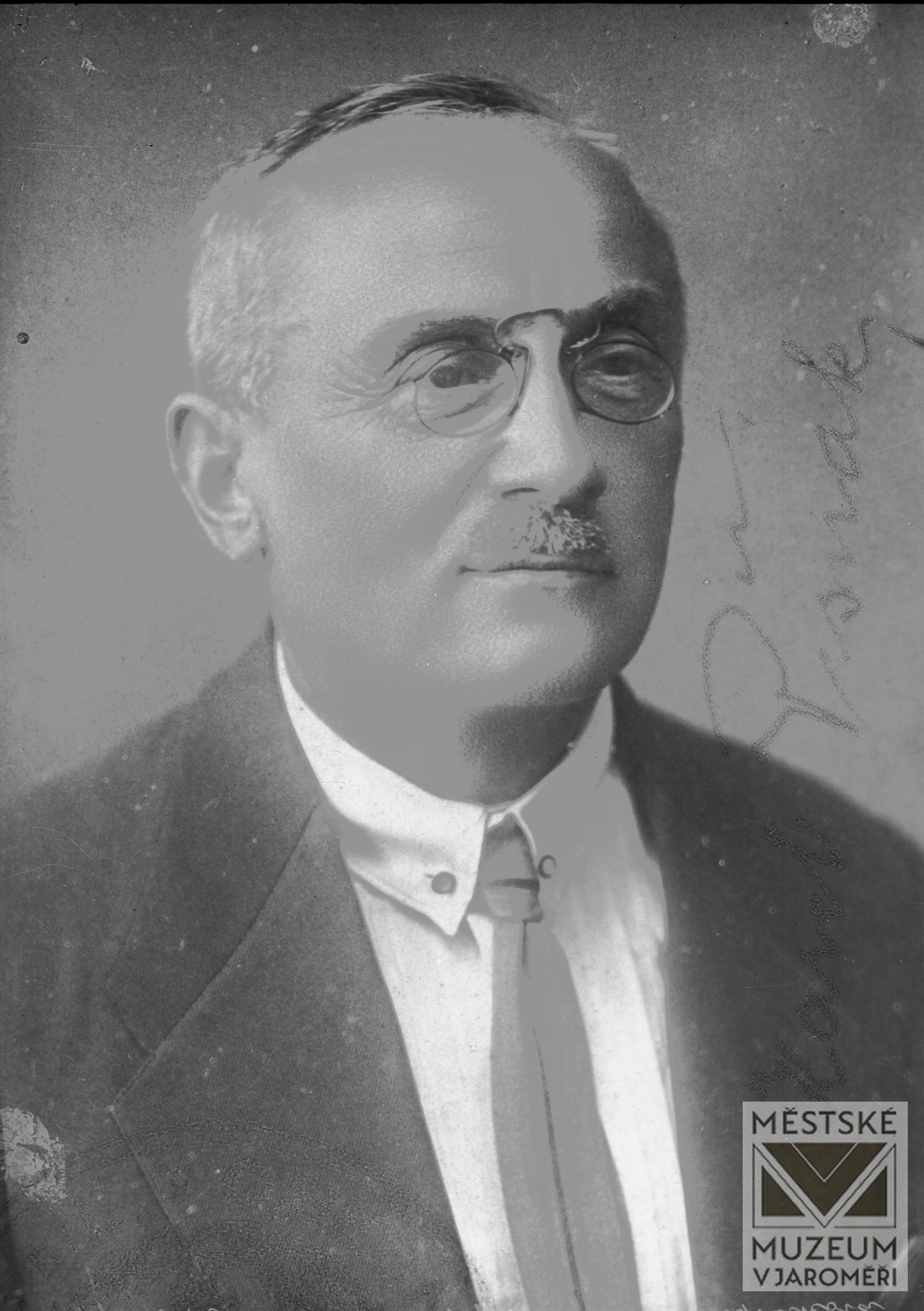 Náhledový obrázek Portréty - Muž - 1