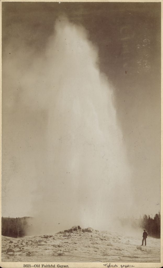 Náhledový obrázek Gejzír Old Faithful - 1