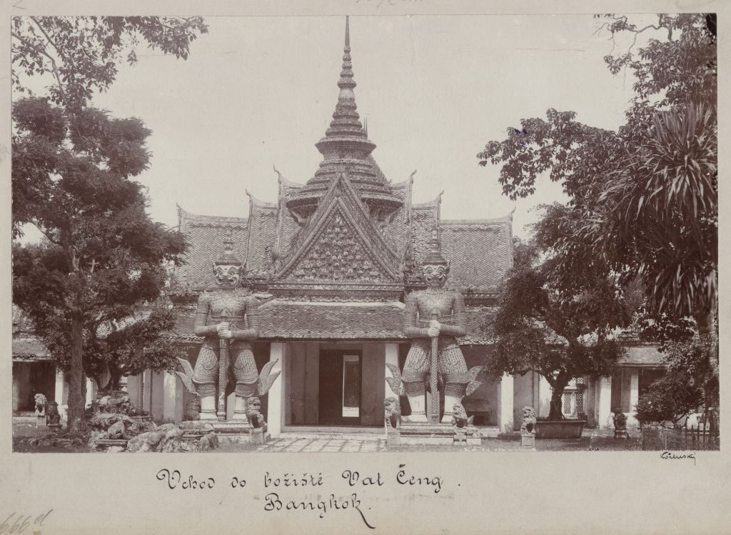 Náhledový obrázek Vchod do chrámu Wat Arun (původně Wat Chaeng) - 1
