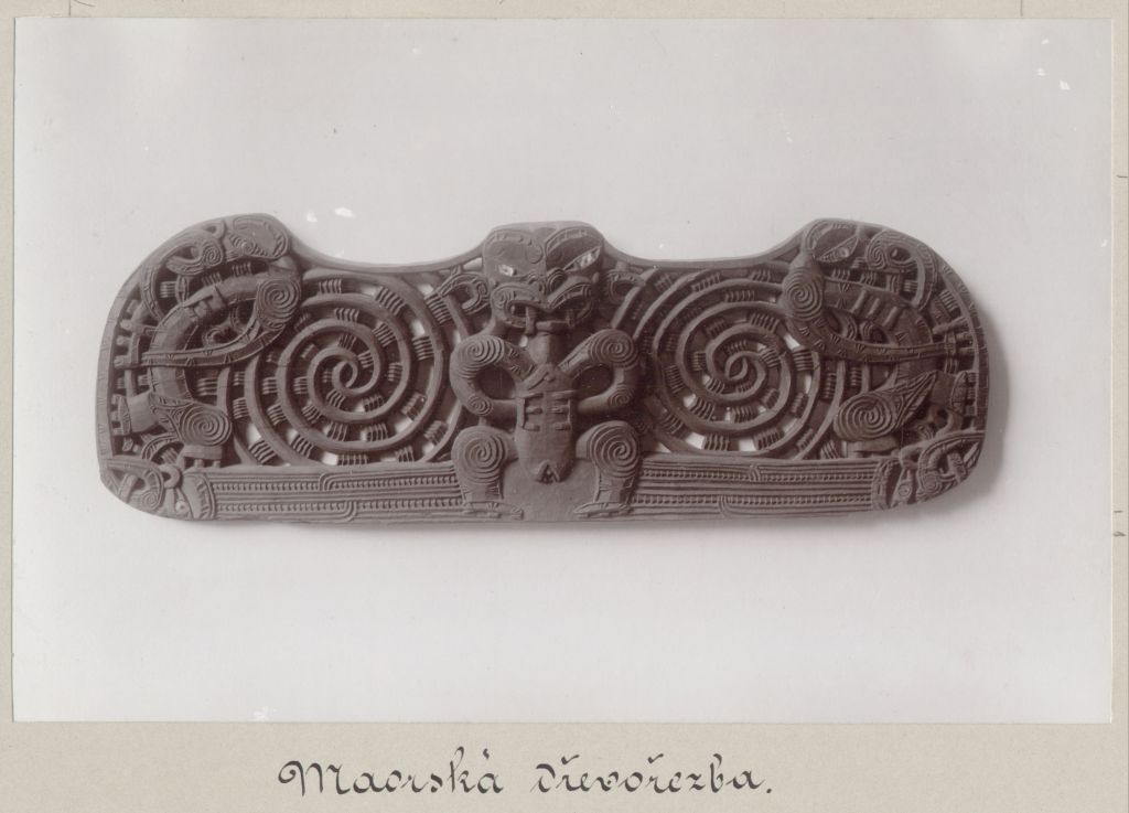 Náhledový obrázek Maorská dřevořezba - 1