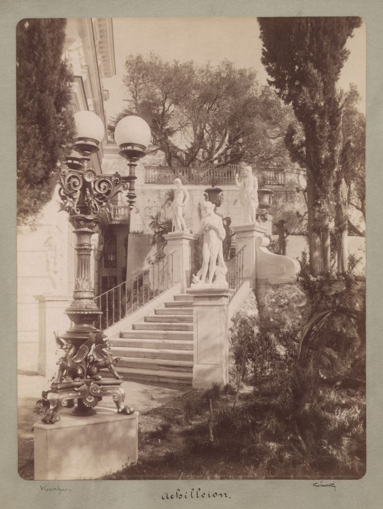 Náhledový obrázek Schodiště zámečku Achilleion - 1