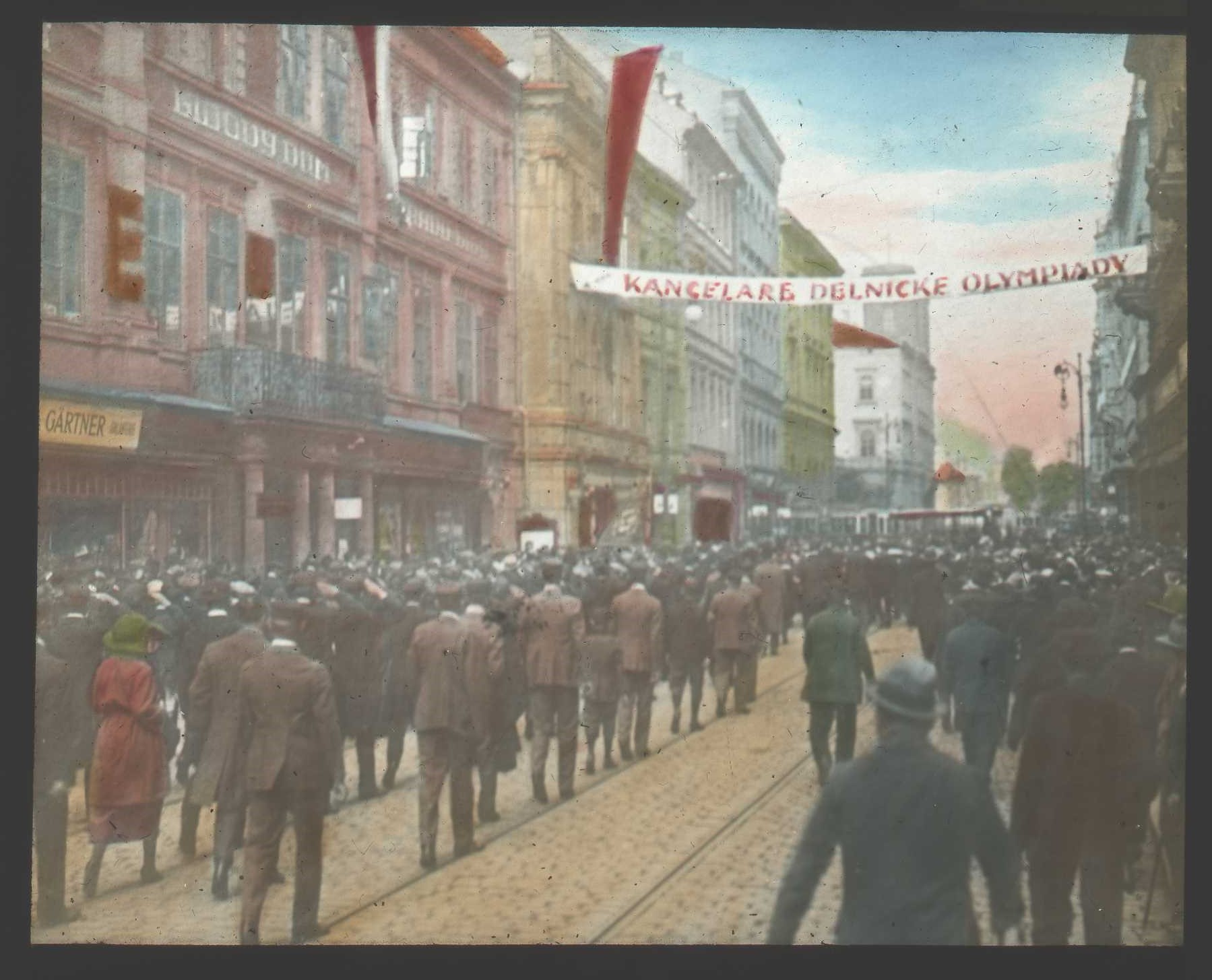 Náhledový obrázek Slavnostní průvod - 1