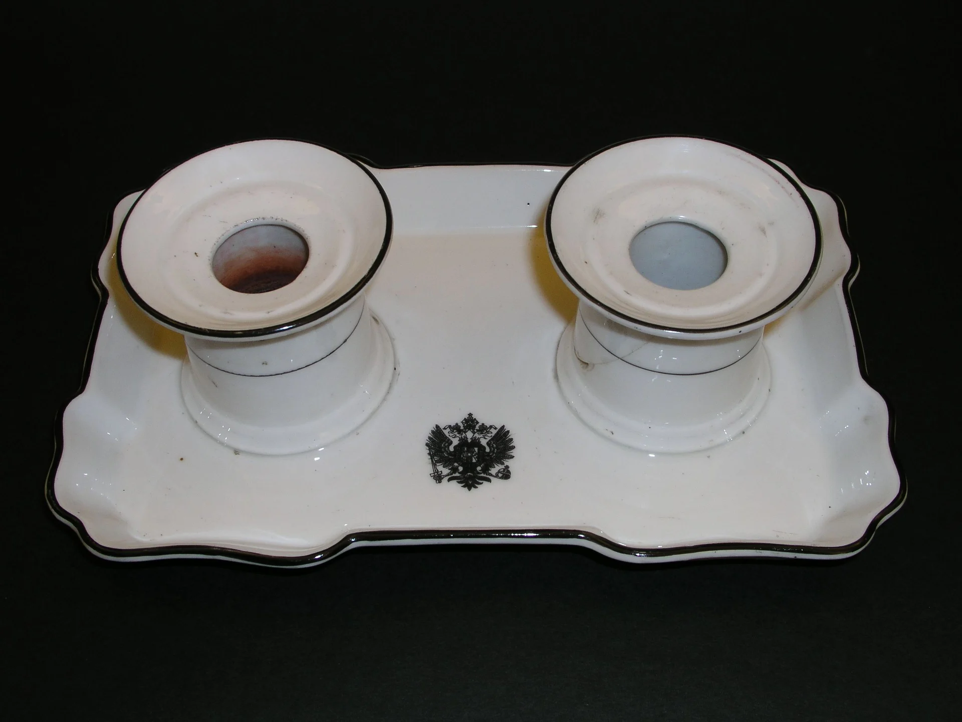 Náhledový obrázek předmětu Rakouský porcelánový kalamář