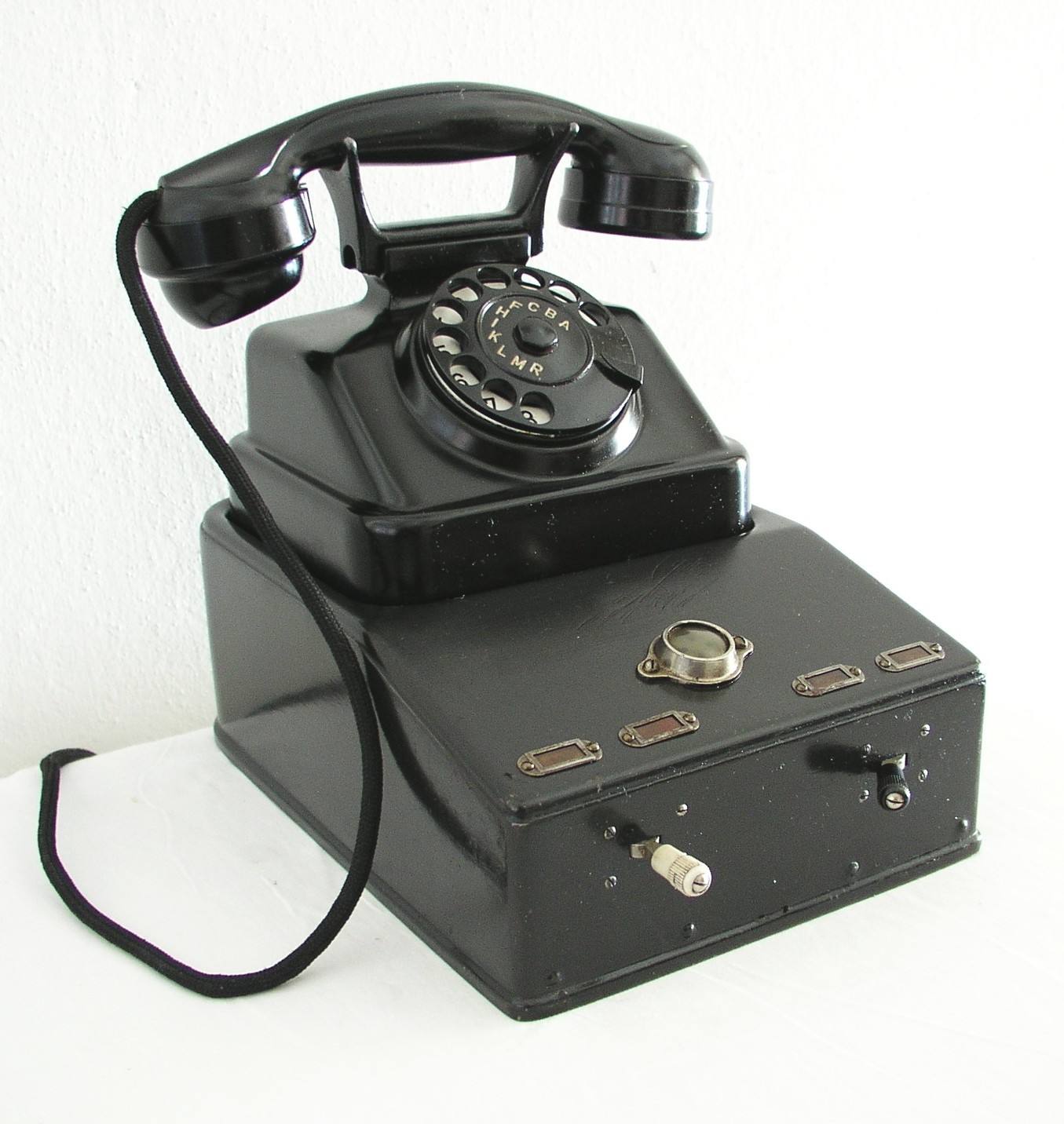 Náhledový obrázek Telefonní přístroj s přepojovačem - 1