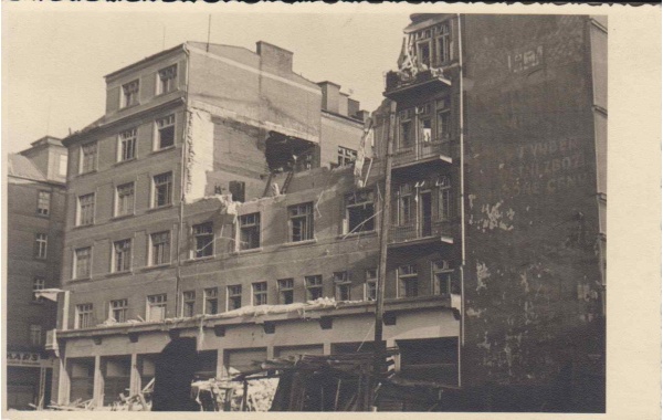 Náhledový obrázek Fotografie z Ostravy po bombardování - 1