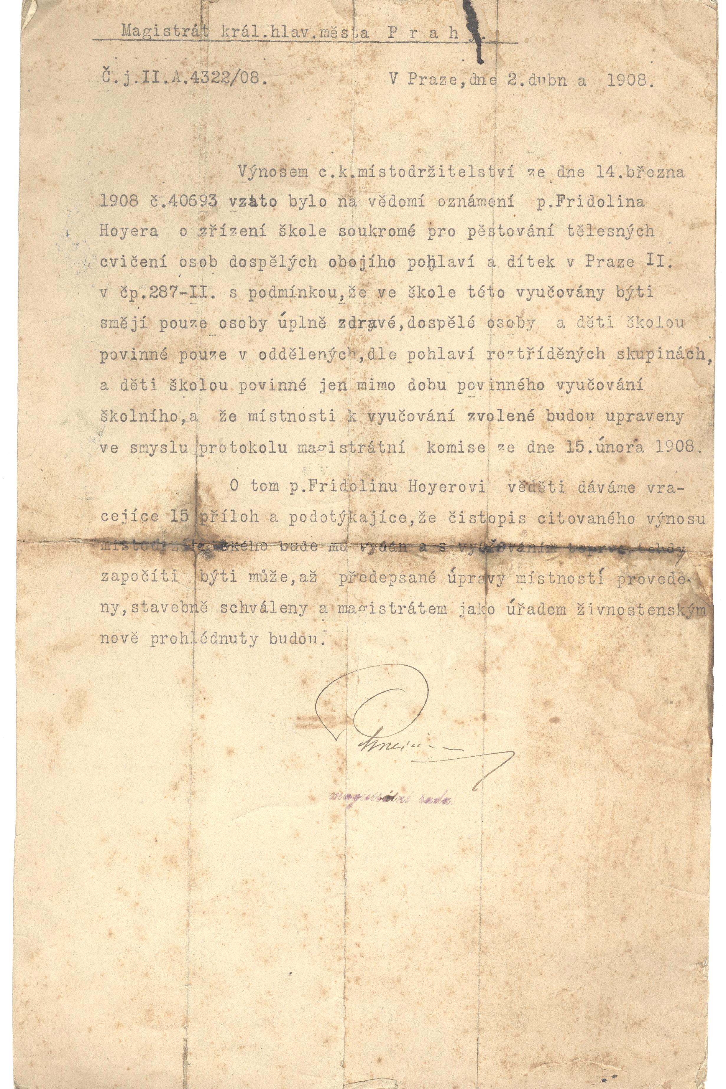 Náhledový obrázek Hoyerova škola. Výnos magistrátu král. hl. v. Prahy k zřízení školy - 1