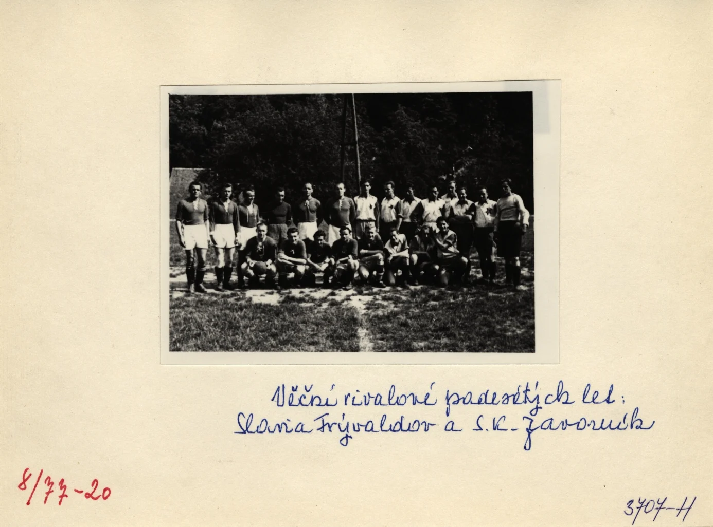 Náhledový obrázek předmětu Fotografie jesenických a javornických fotbalistů (50. léta 20. století)