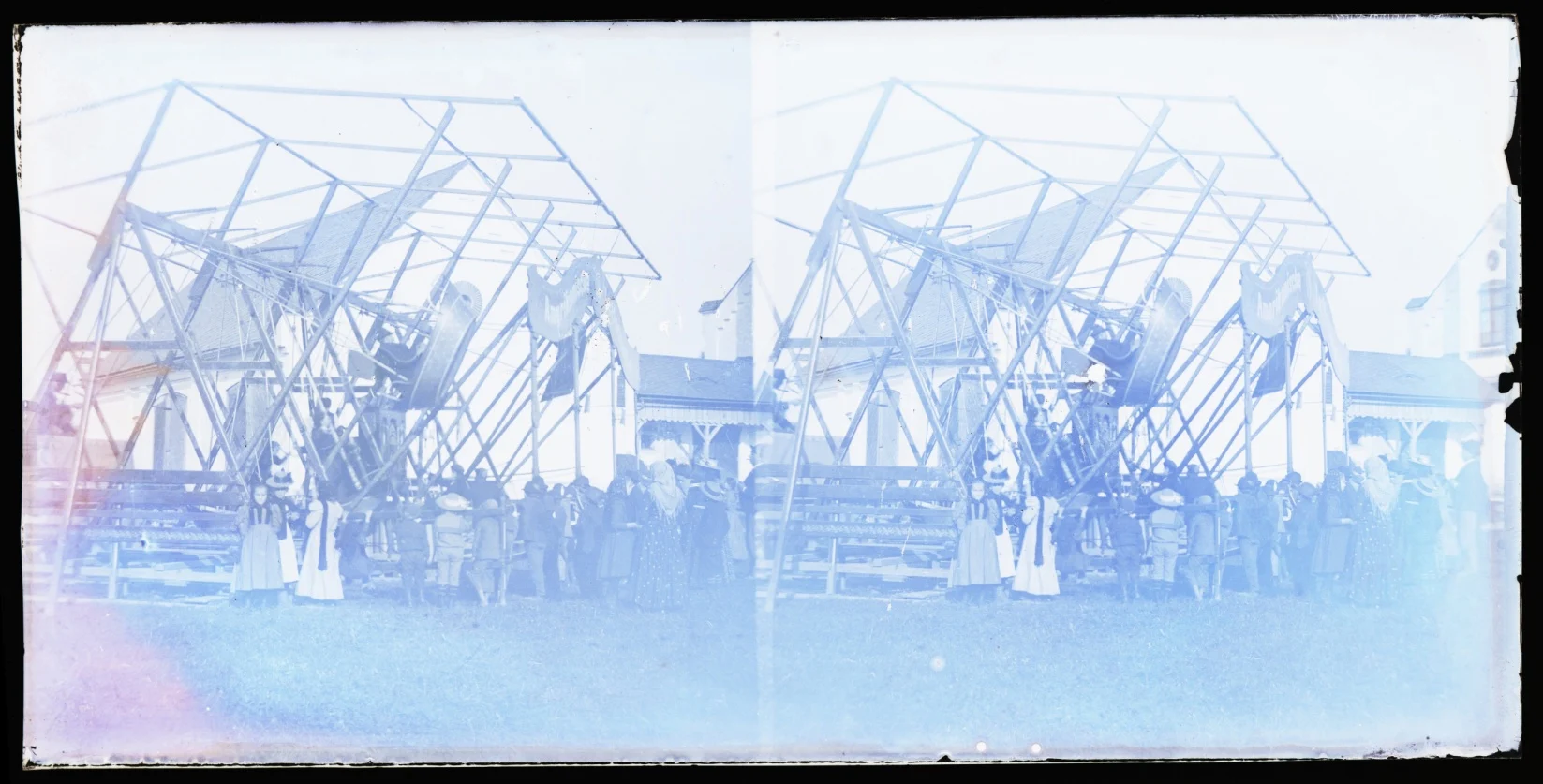 Náhledový obrázek předmětu Skleněný stereonegativ: lunapark v Supíkovicích (1899)