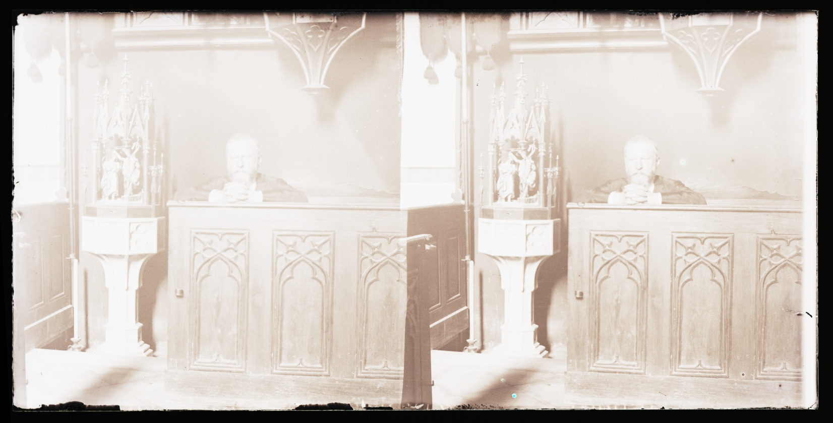 Náhledový obrázek Skleněný stereonegativ:  interiér kostela v Supíkovicích (1900) - 1