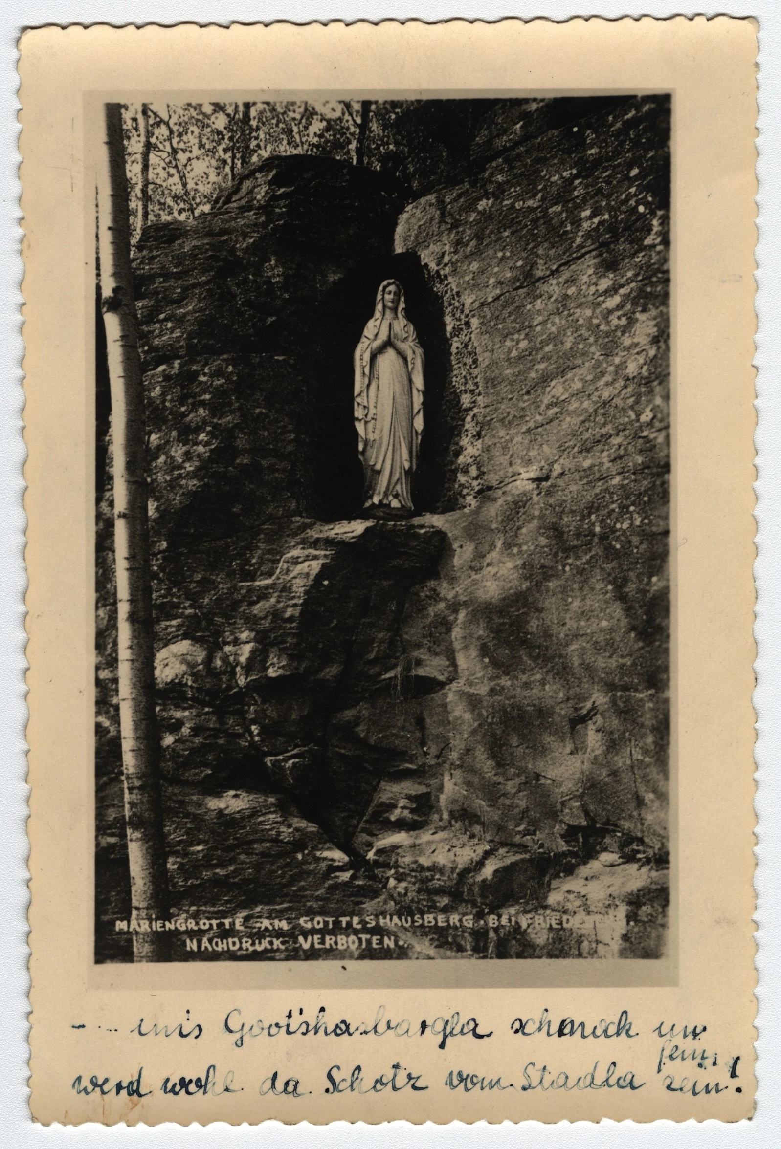 Náhledový obrázek předmětu Grotta se soškou Panny Marie pod Boží horou u Žulové (50. léta 20. století)