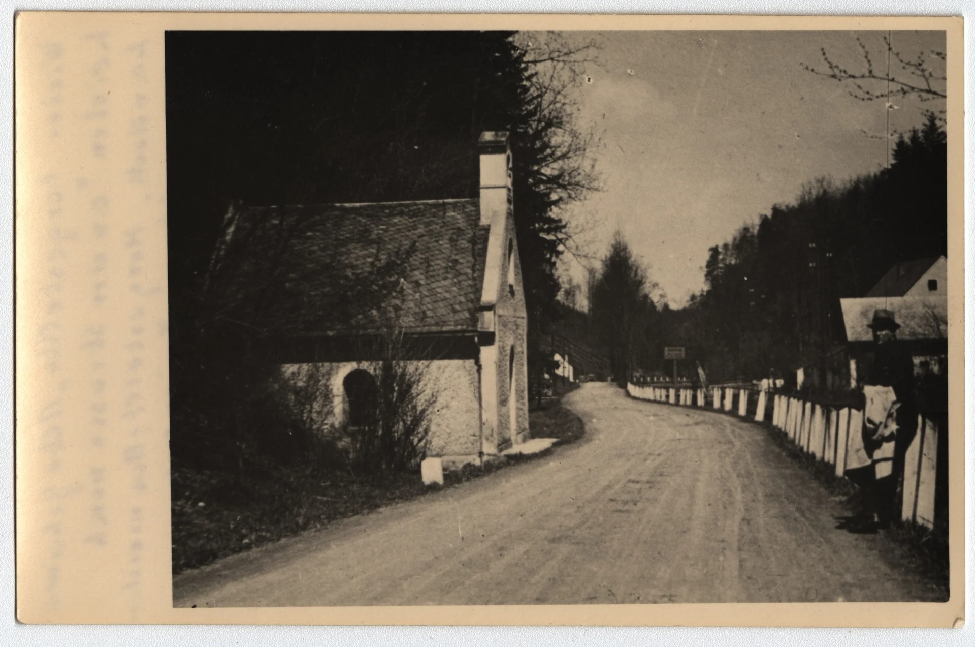 Náhledový obrázek předmětu Kaplička Alte Geheime Leiden na okraji Javorníka
