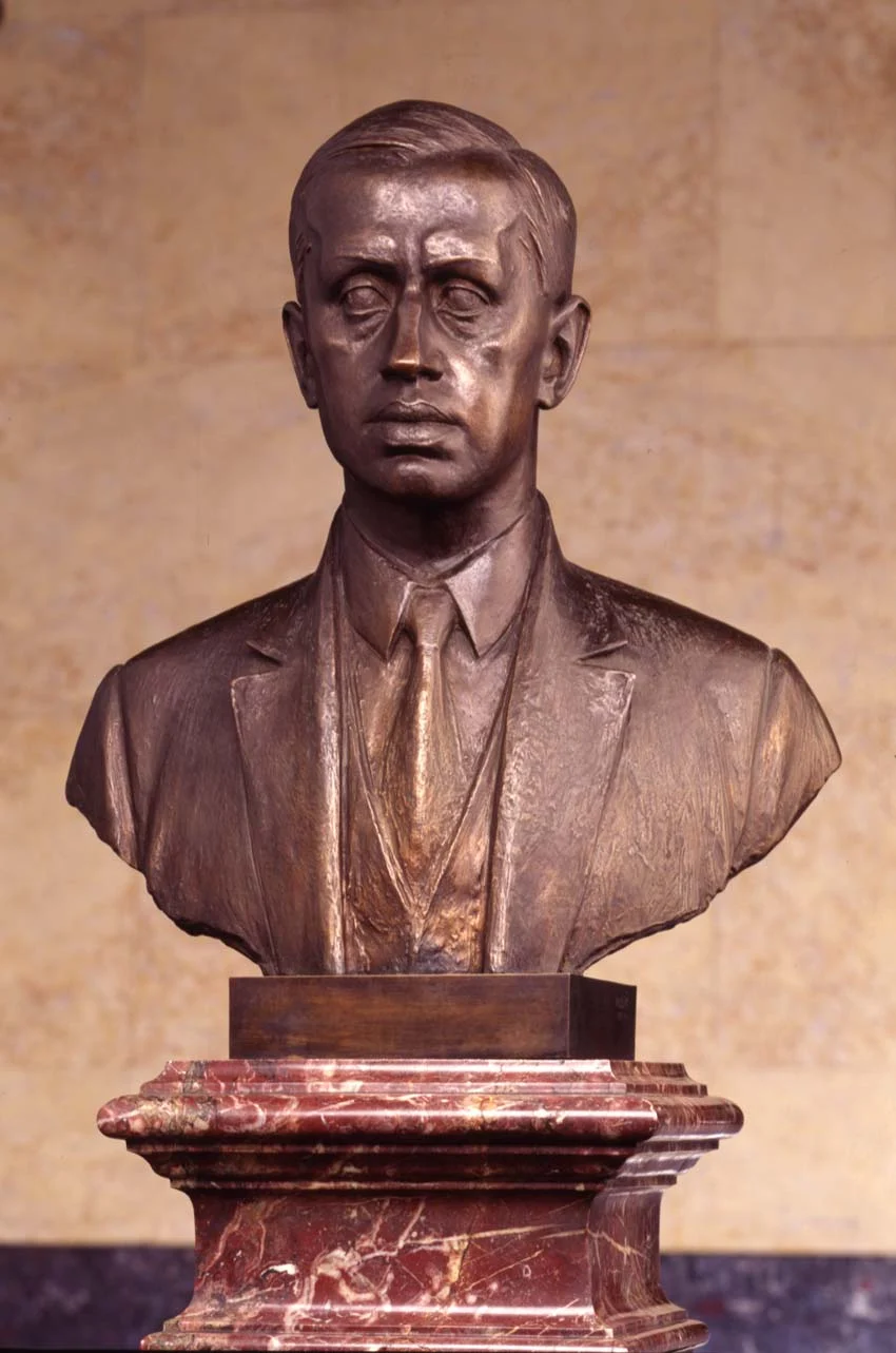 Náhledový obrázek předmětu Karel Čapek - busta v Pantheonu