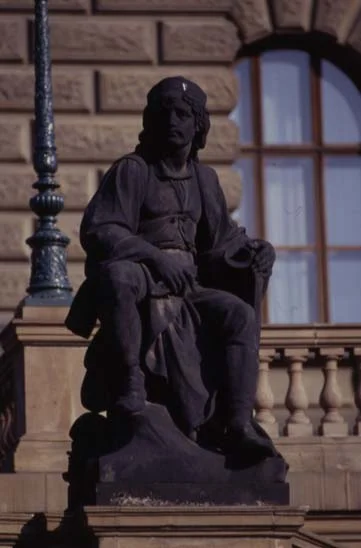 Náhledový obrázek předmětu Alegorická postava Slezka na balustrádě hlavního schodiště