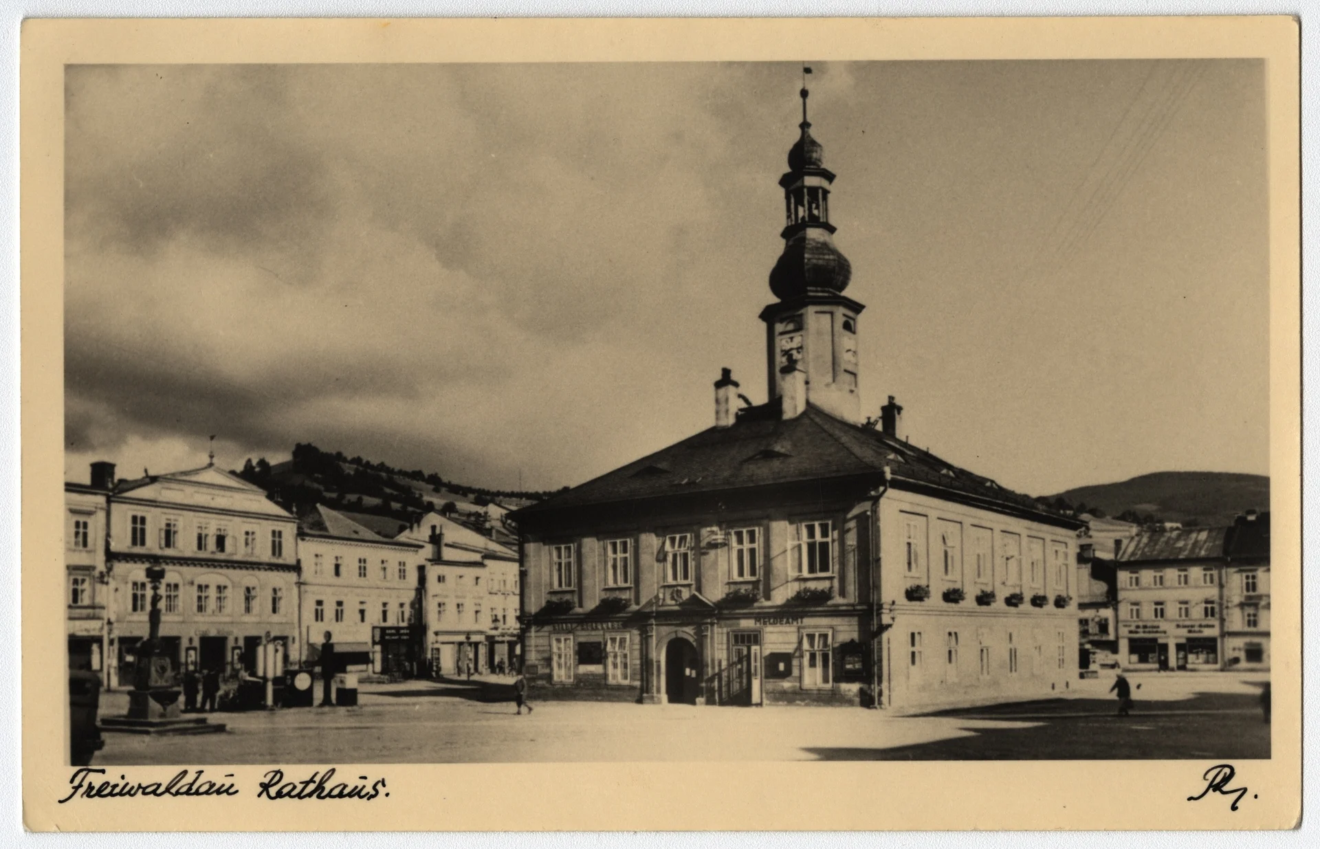 Náhledový obrázek předmětu Budova radnice v Jeseníku, 30. léta 20. století (pohlednice)