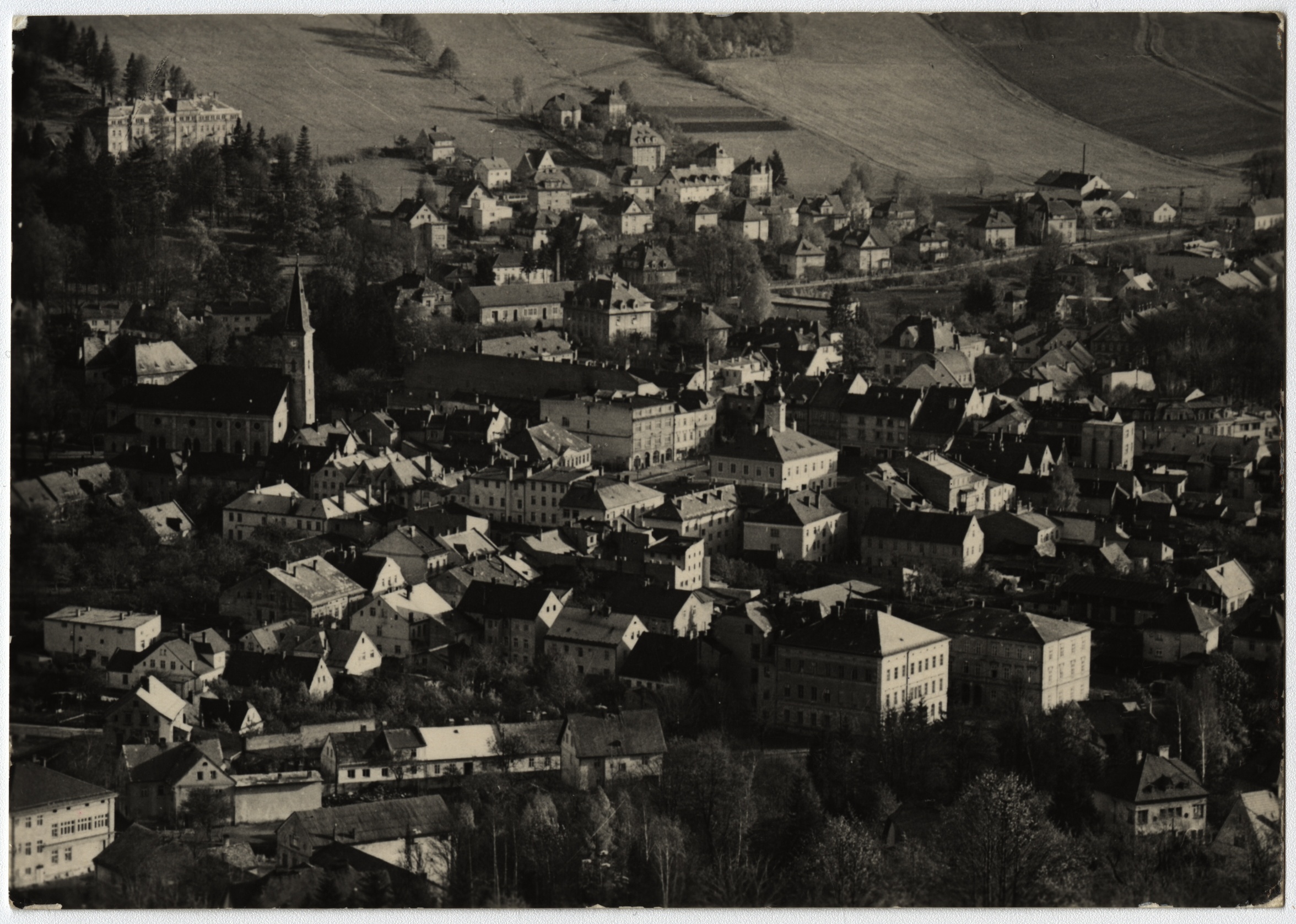 Náhledový obrázek Masarykovo náměstí  v Jeseníku, 60. léta 20. století (pohlednice) - 1