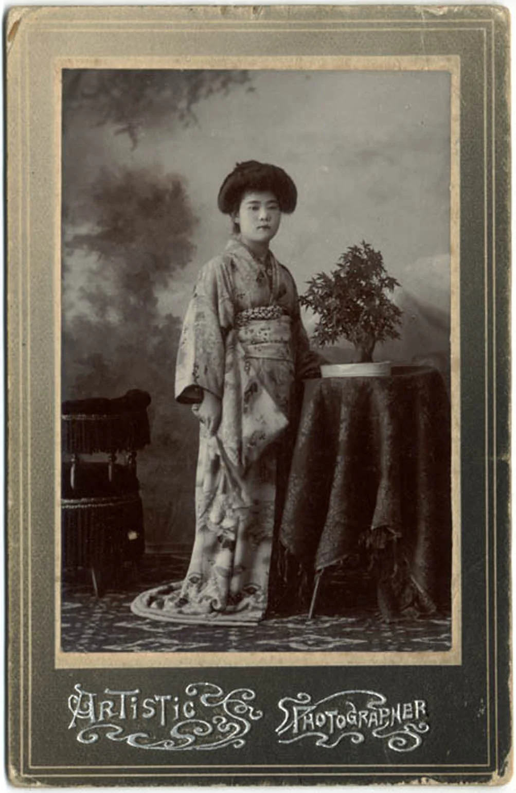 Náhledový obrázek předmětu Japonka Sisi - Yokohama