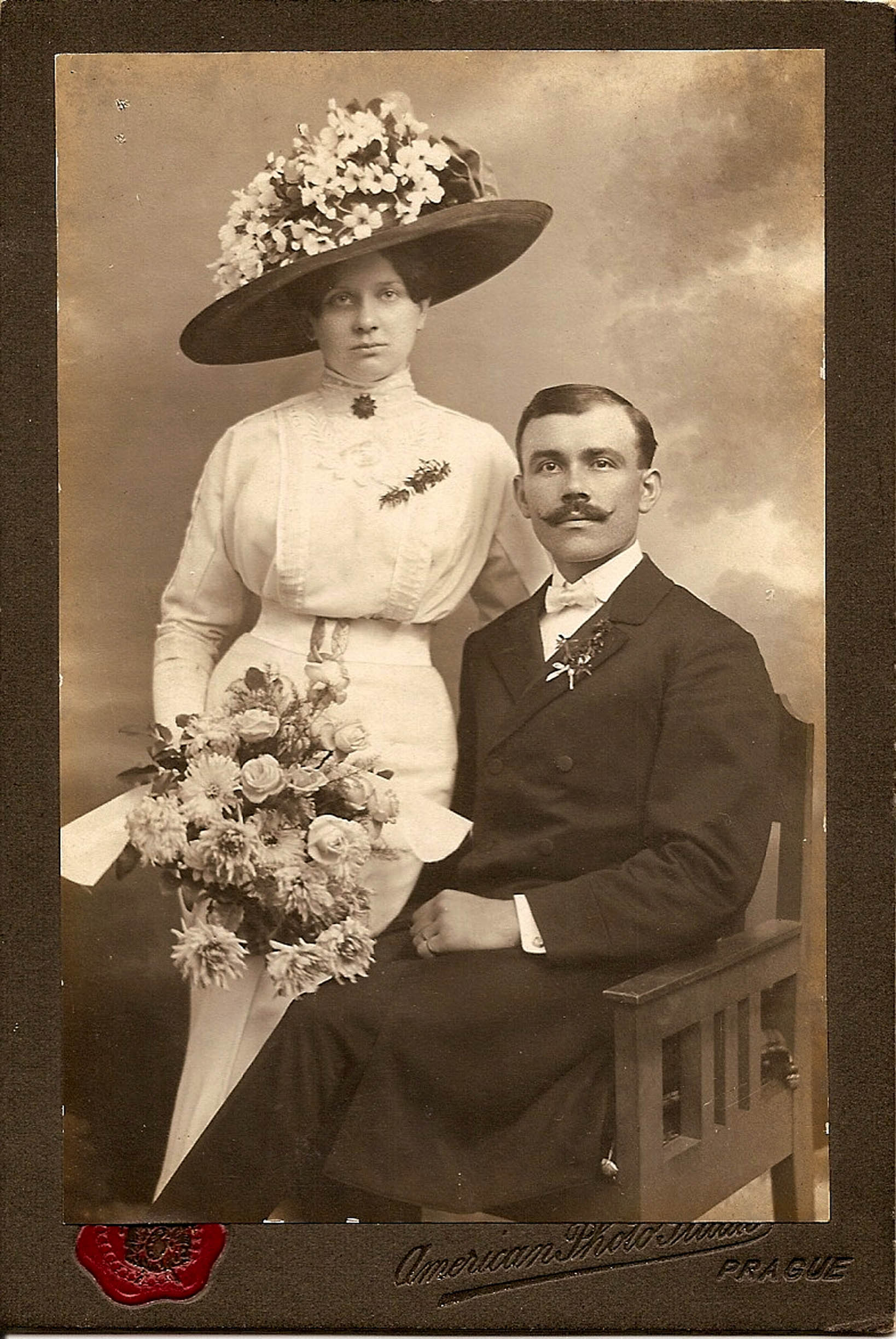Náhledový obrázek Svatební fotografie Ferdinanda Hergeta s Augustinou Mouchovou - 1