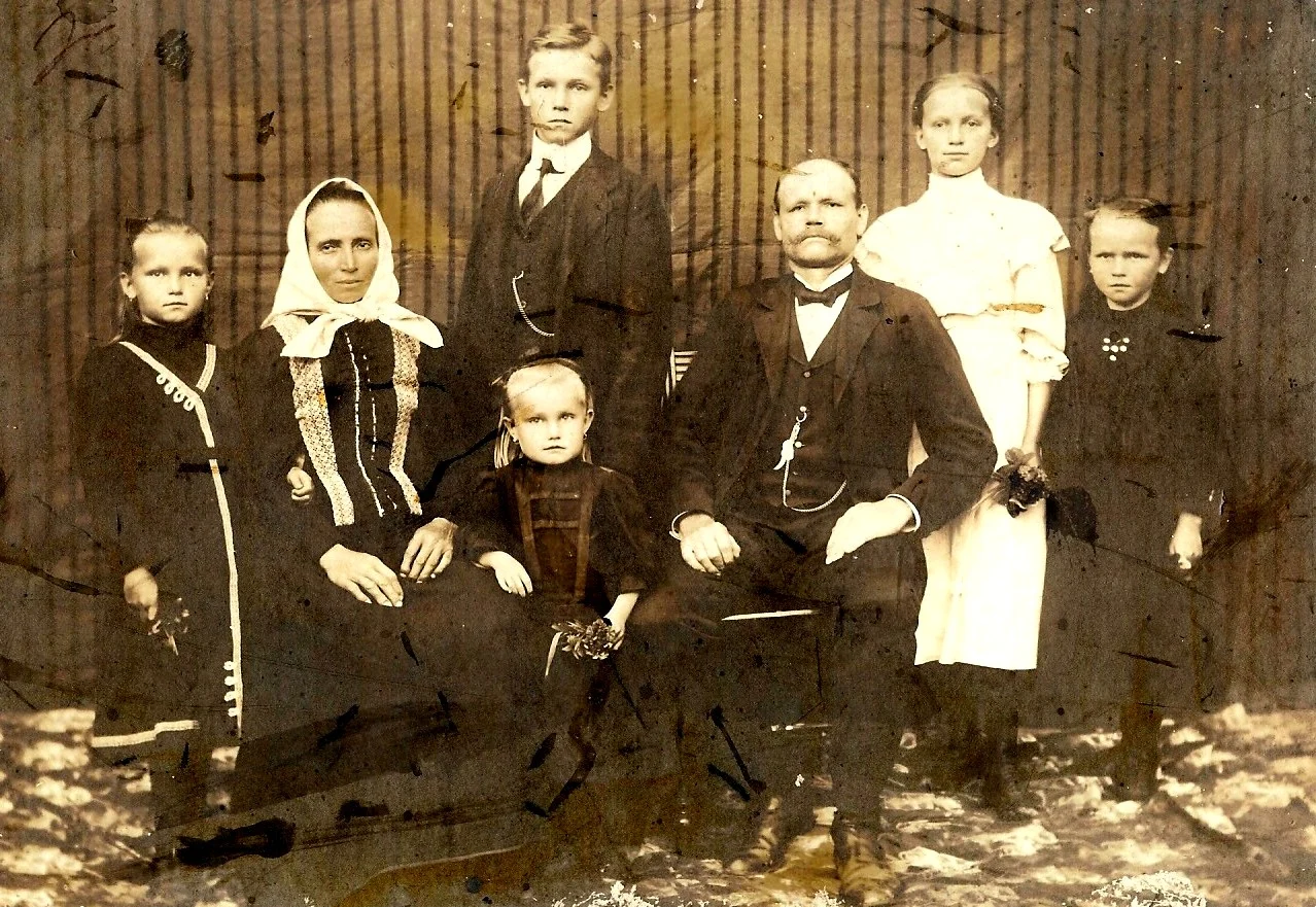 Náhledový obrázek předmětu Rodinná fotografie Dobrých z Třemošné