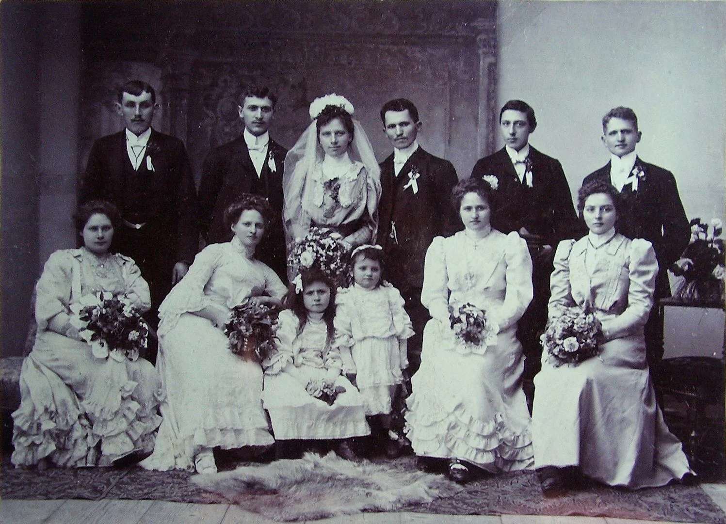 Náhledový obrázek předmětu Svatba Čeňka Vrtáčka z Barchova a Marie Jeřábkové z Valů, r.1907