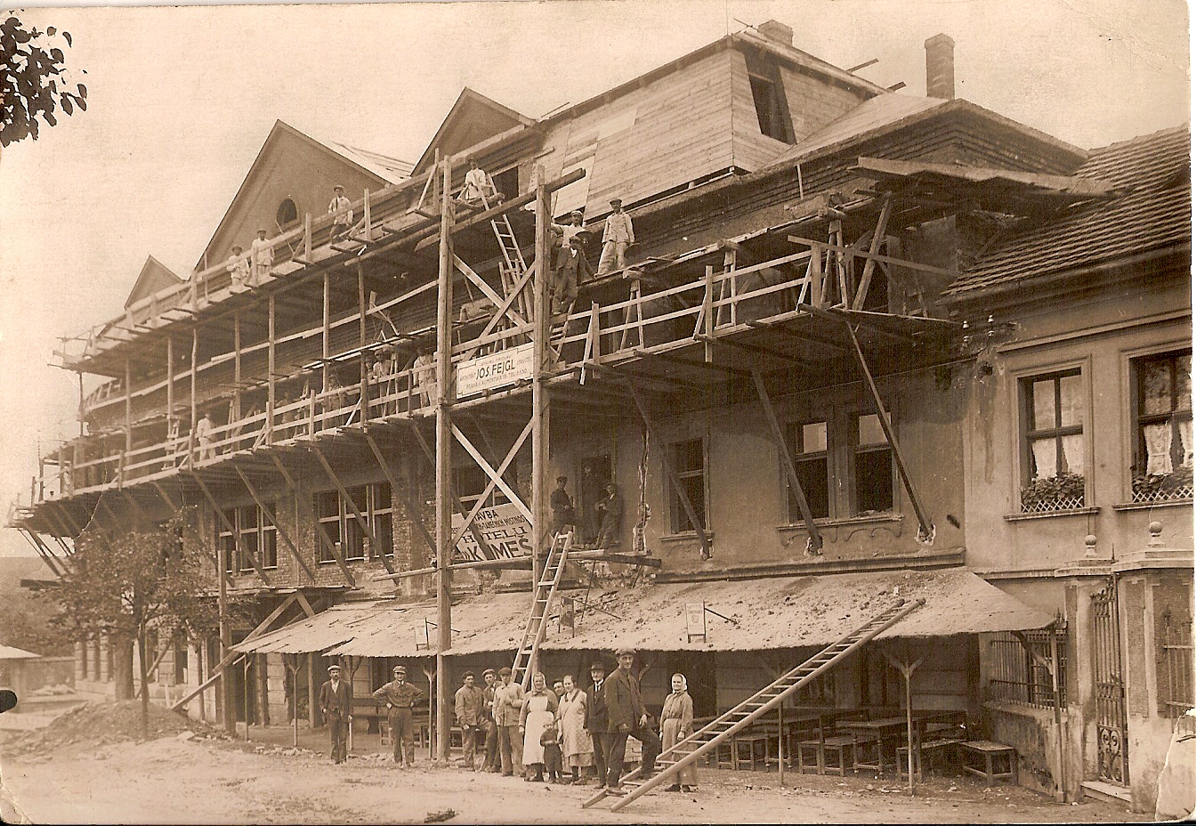 Náhledový obrázek Zaměstnanci hotelu Klimeš - 1