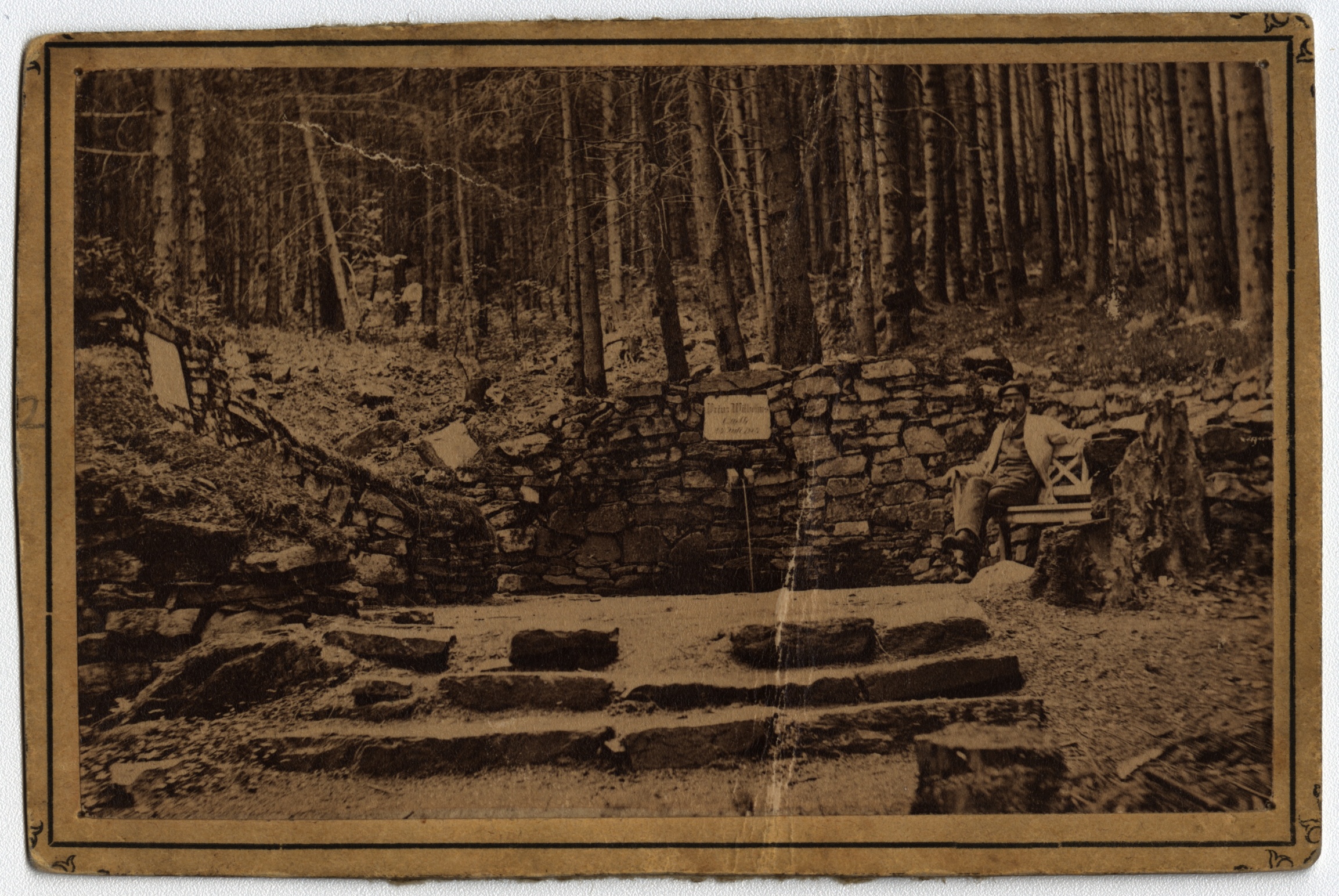 Náhledový obrázek Vilémův pramen (Prinz Wilhelm Quelle / Alte Fichten-Quelle) na dobové fotografii (2. polovina 19. století) - 1