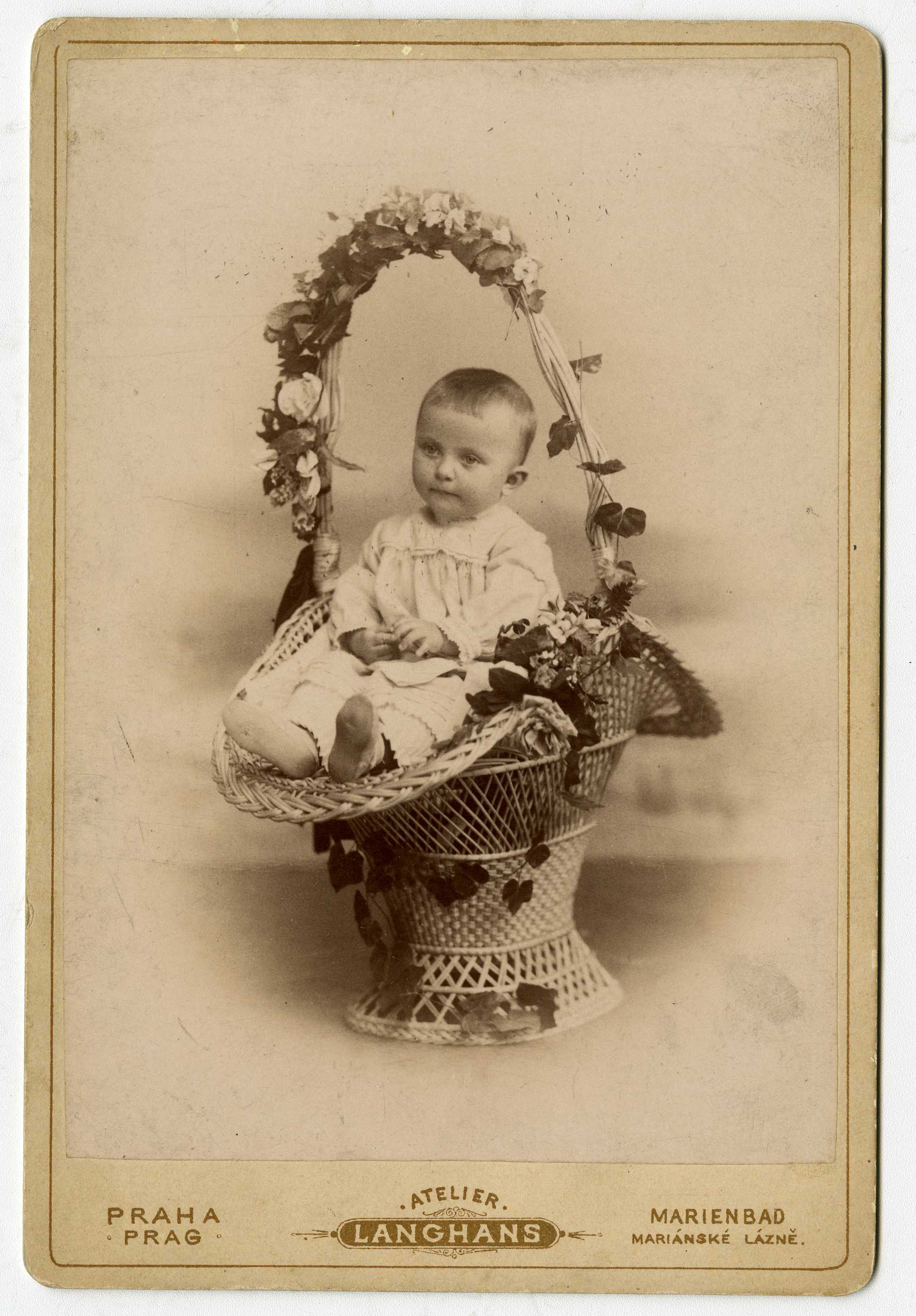 Náhledový obrázek Blažena Staňková (27. 3. 1888 - 5. 11. 1977) později Jahnová - 1