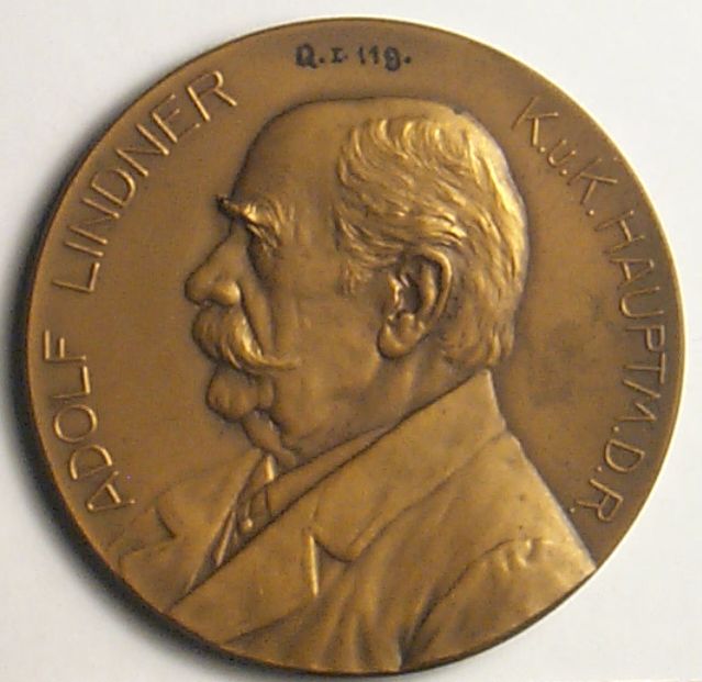 Náhledový obrázek Medaile: DR.Adolf Lindner-ředitel přír.a kulthist.oddělení měst.muzea v Č.Budějovicích - 2