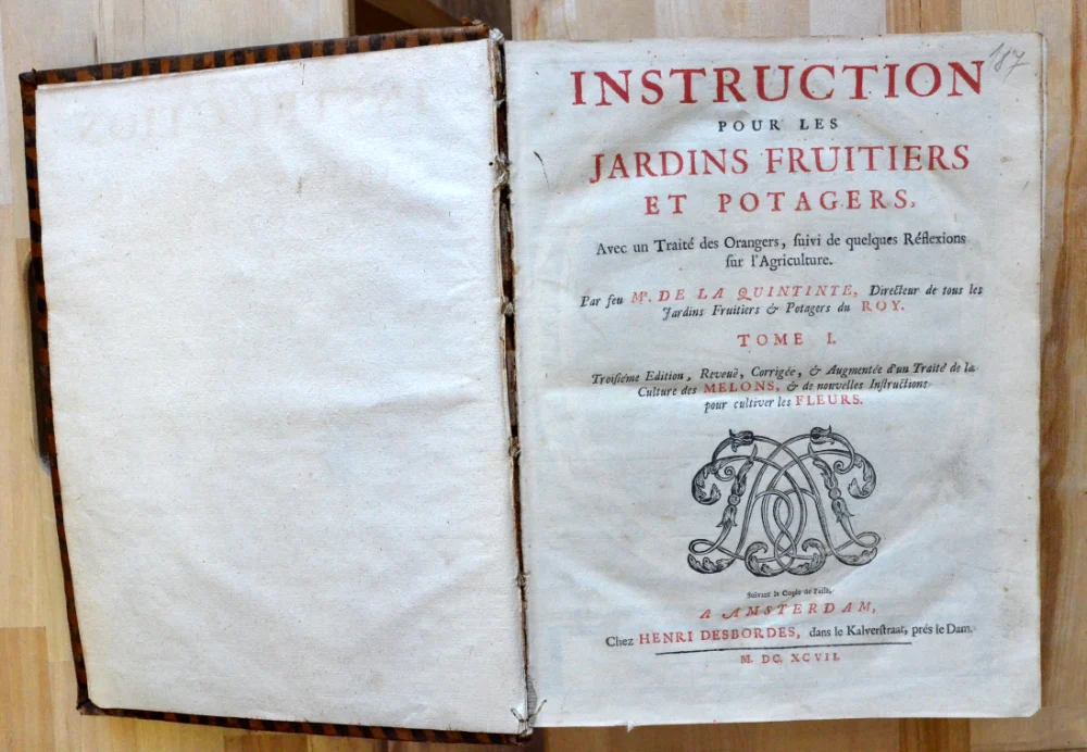 Náhledový obrázek předmětu Instruction pour les jardins fruitiers et potagers. Nouvelle Instruction pour la Culture des Fleurs. Tome I., Tome II