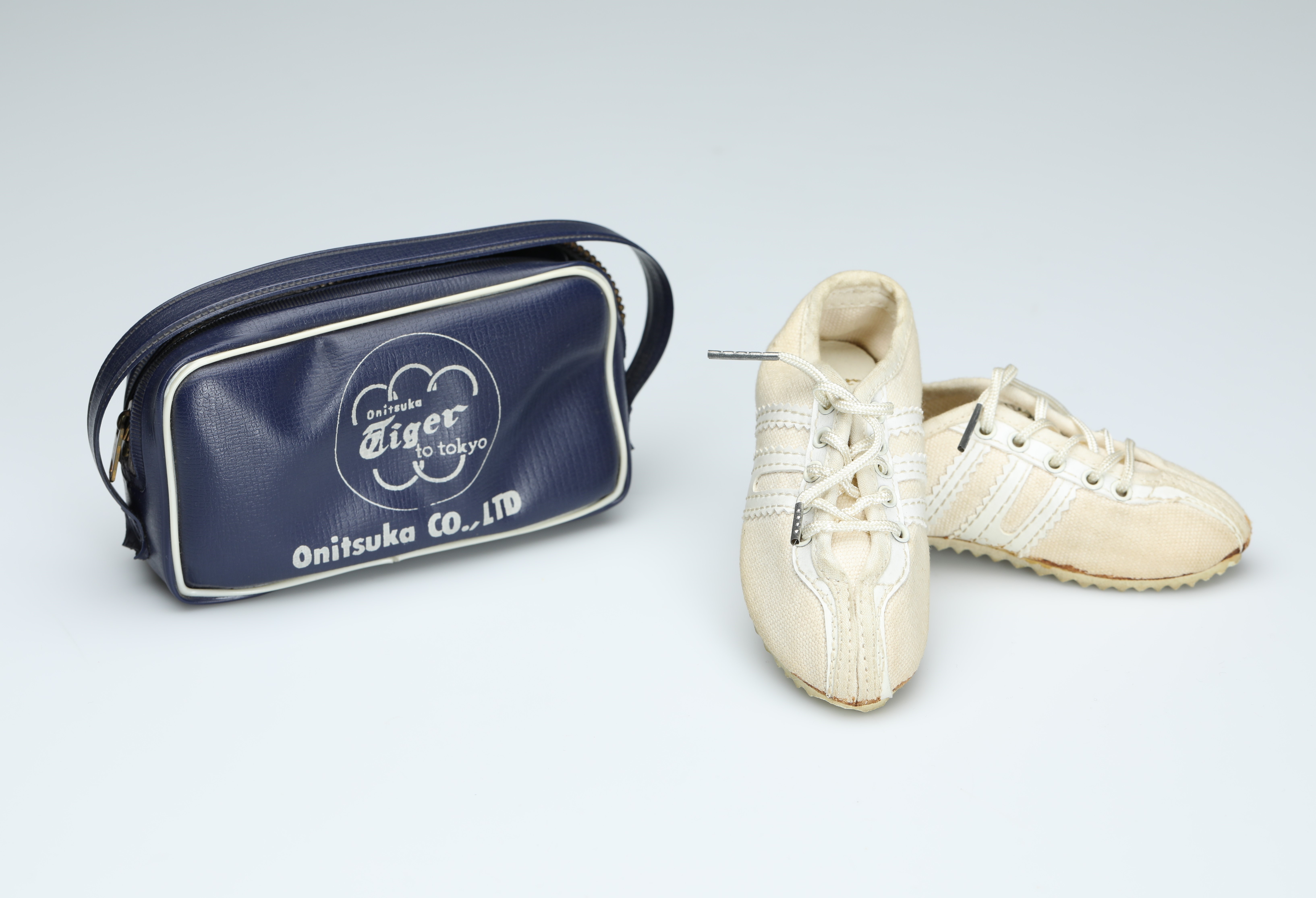 Náhledový obrázek Upomínkové předměty z předolympijských her. Tokio 1963 - 1