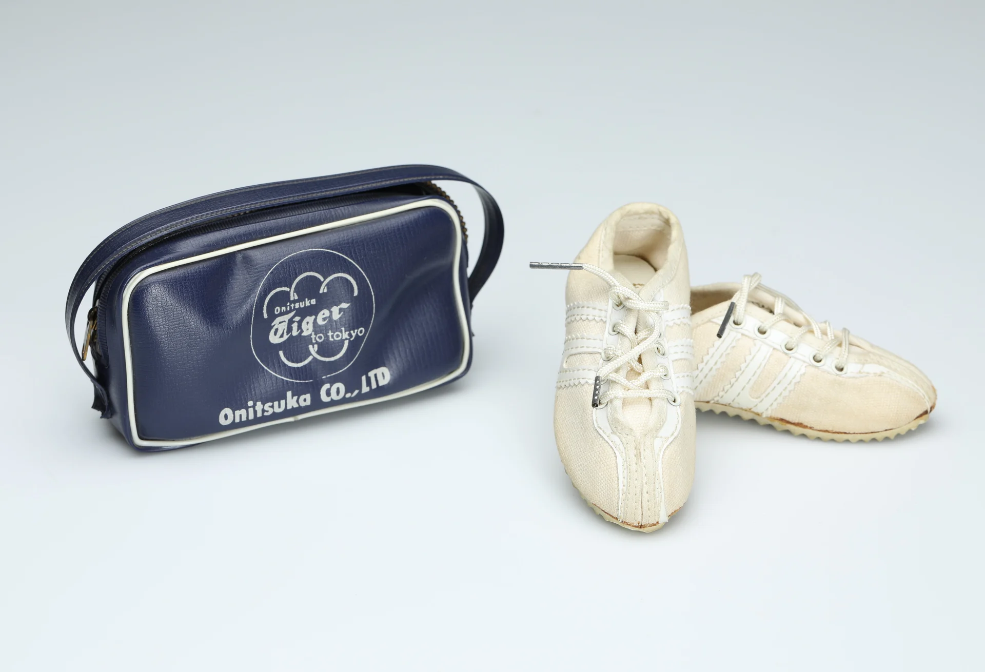 Náhledový obrázek předmětu Upomínkové předměty z předolympijských her. Tokio 1963
