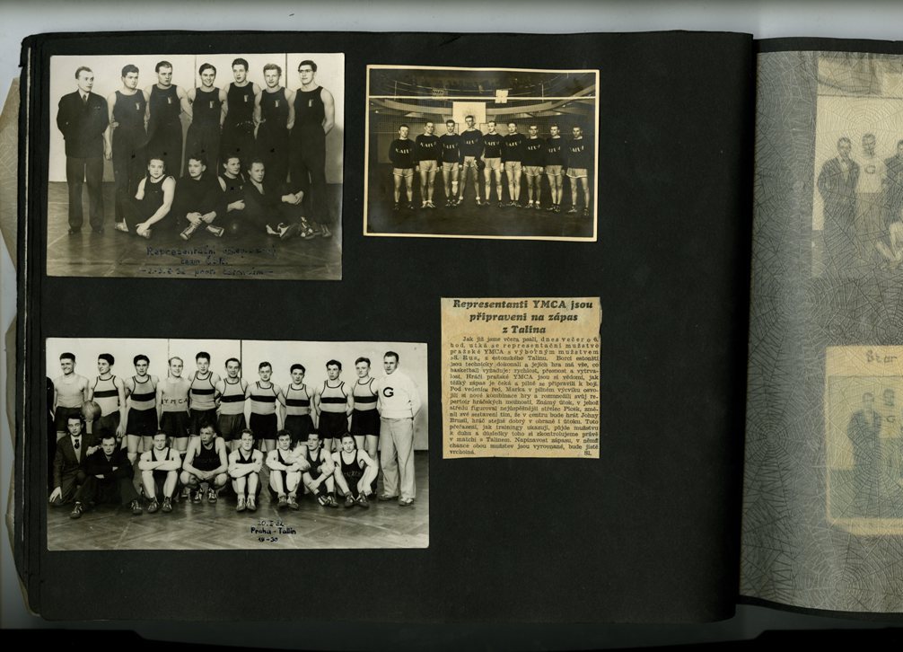 Náhledový obrázek Album basketbalistů YMCA Praha - 12