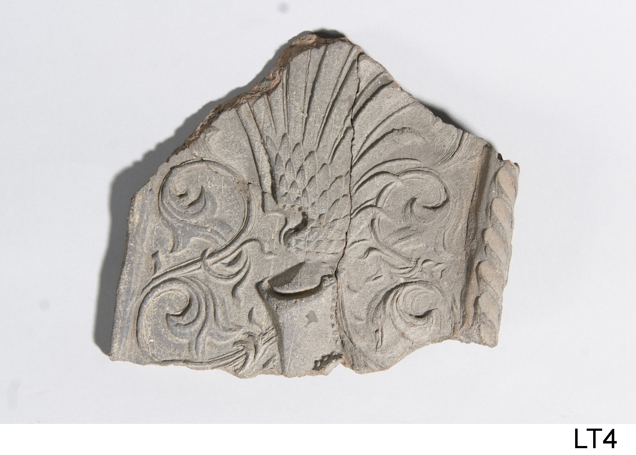 Náhledový obrázek Fragment rohového kachle - 2