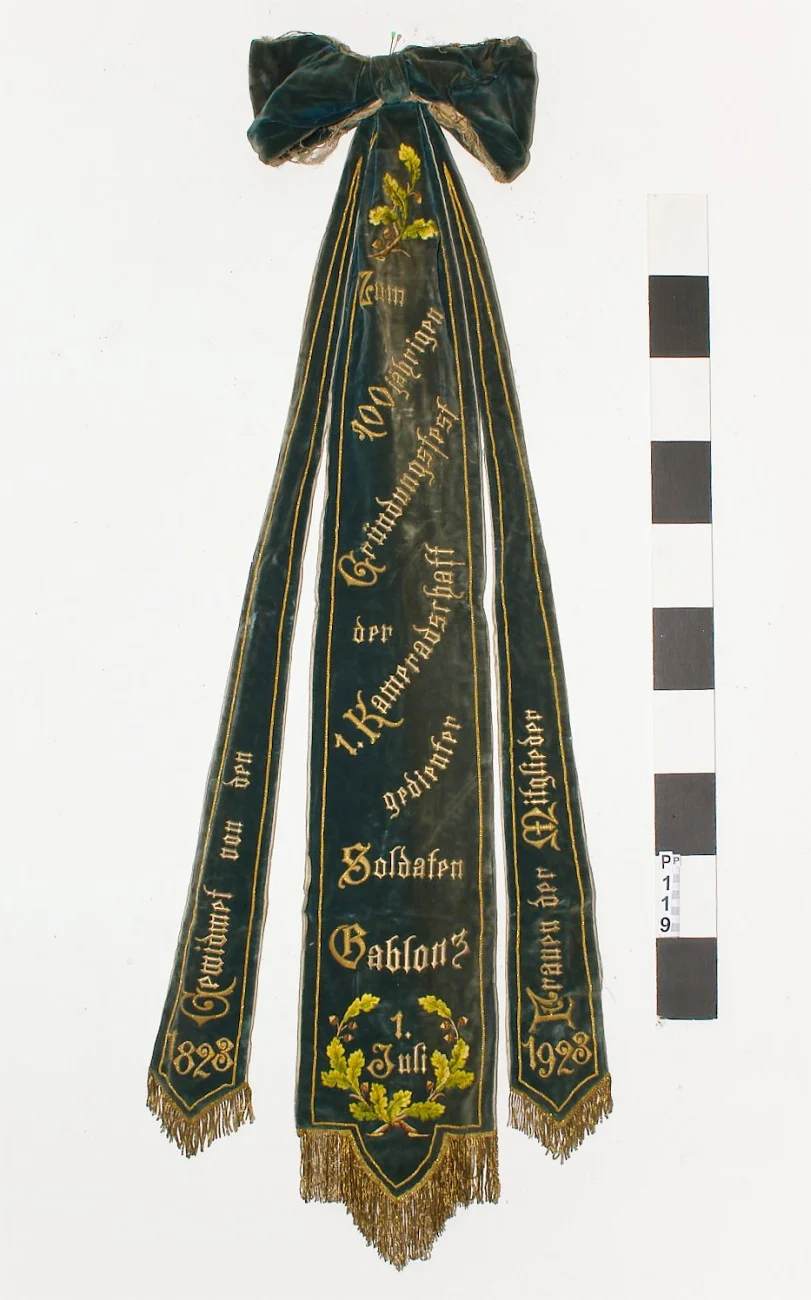 Náhledový obrázek předmětu Trojstuha k praporu