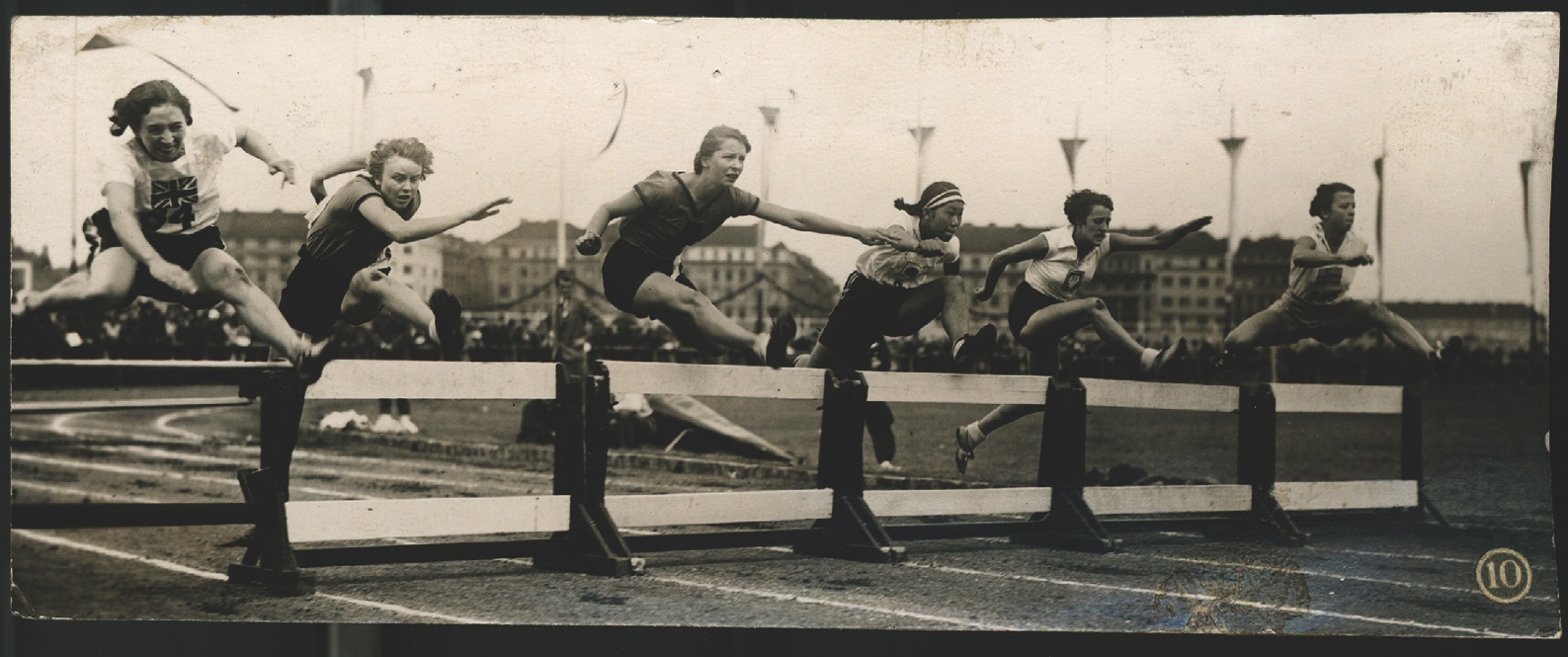 Náhledový obrázek Ženské světové hry. Běh přes překážky. Praha 1930 - 1