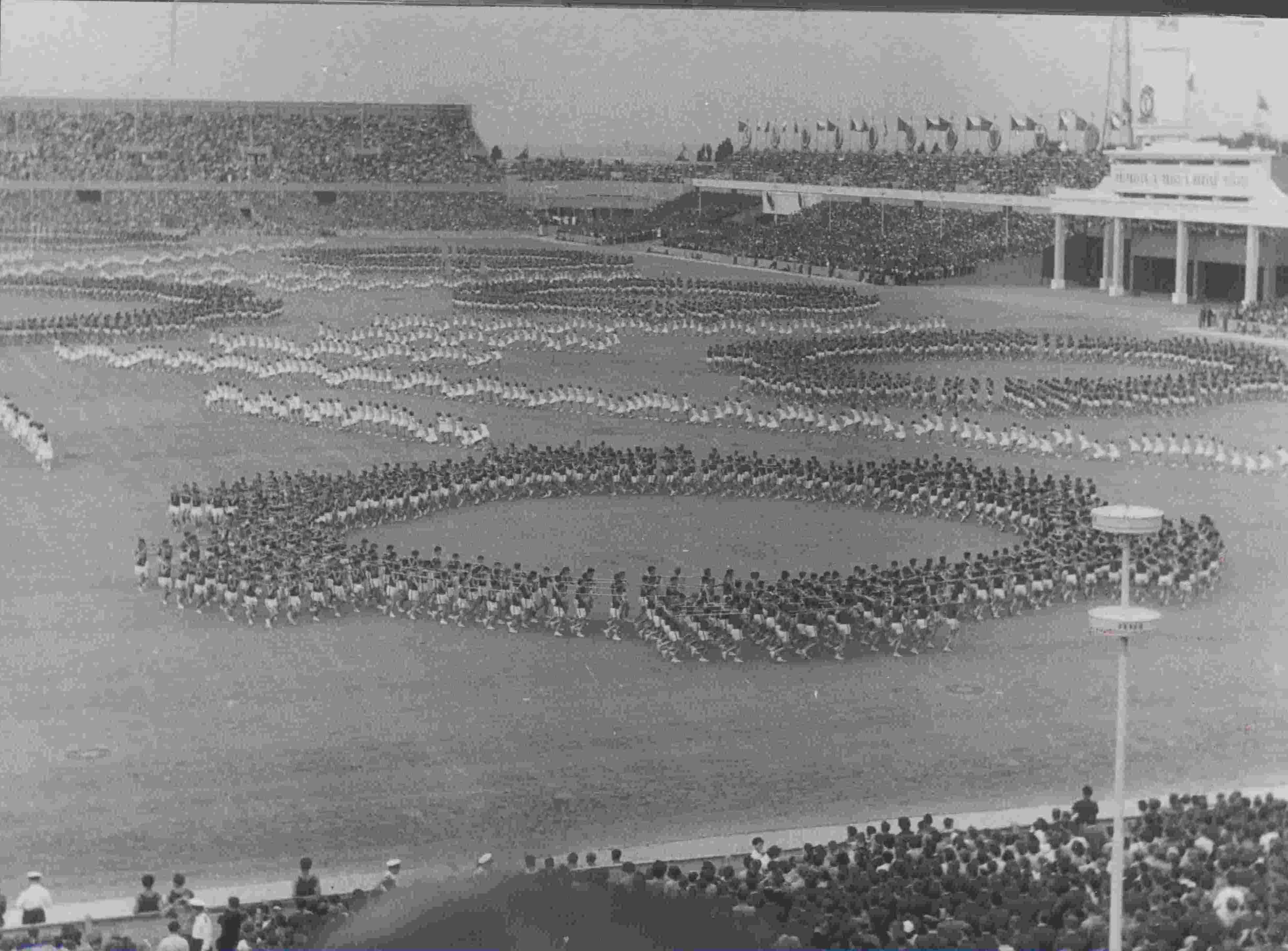 Náhledový obrázek Pohled na strahovský stadion - 1