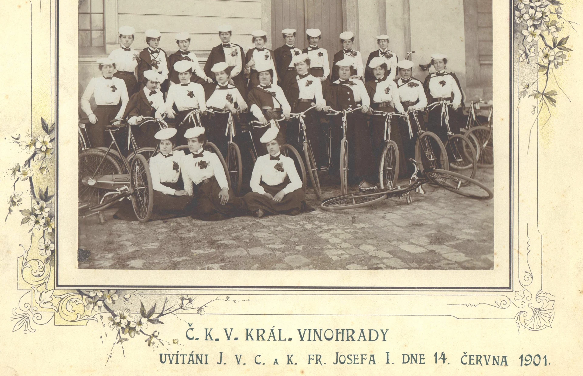 Náhledový obrázek předmětu Č.K.V. Královské Vinohrady, cyklistky