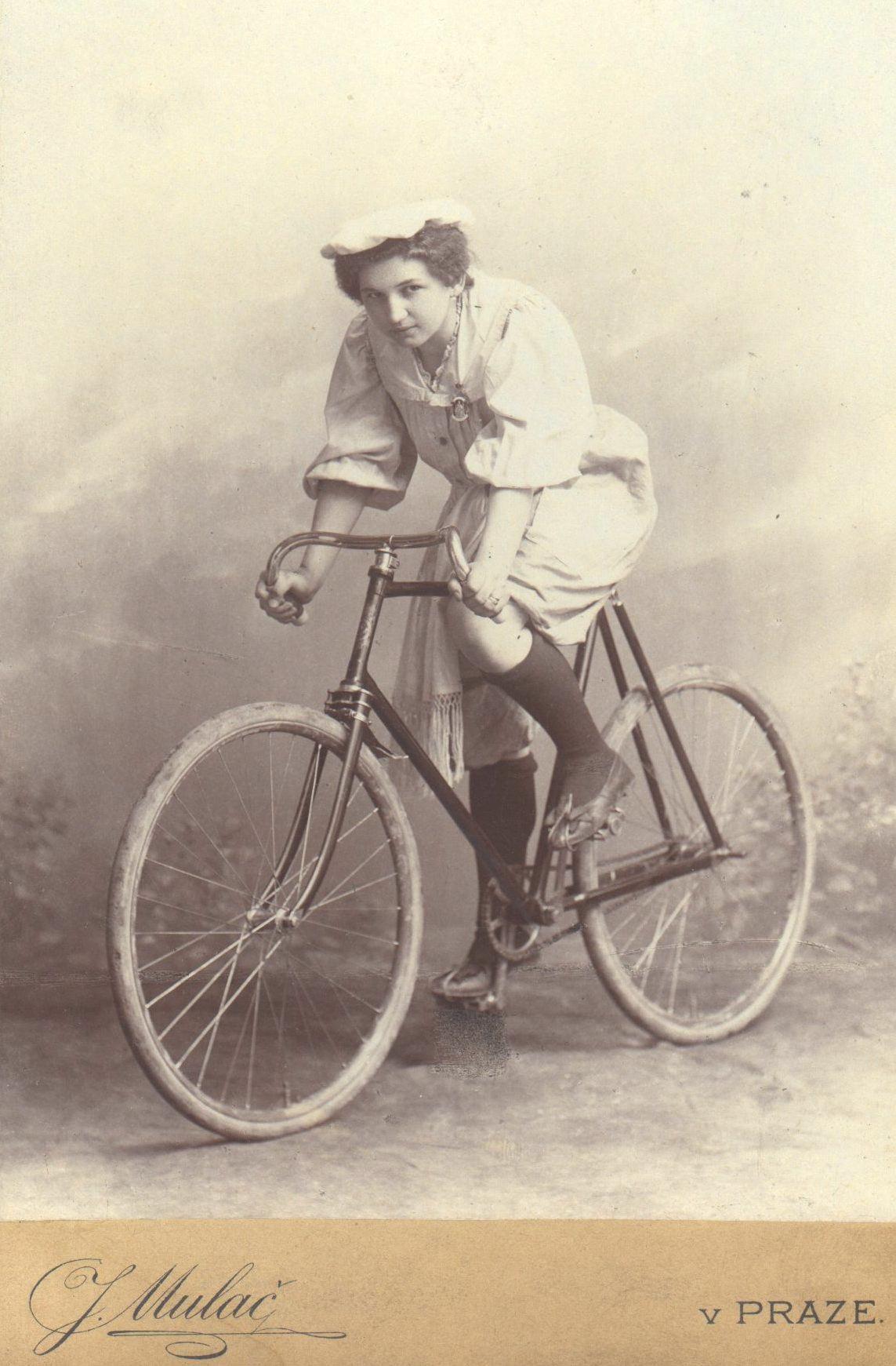 Náhledový obrázek Jonášová, cyklistka - 1