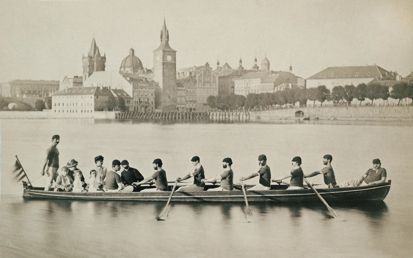 Náhledový obrázek předmětu International Rowing Club