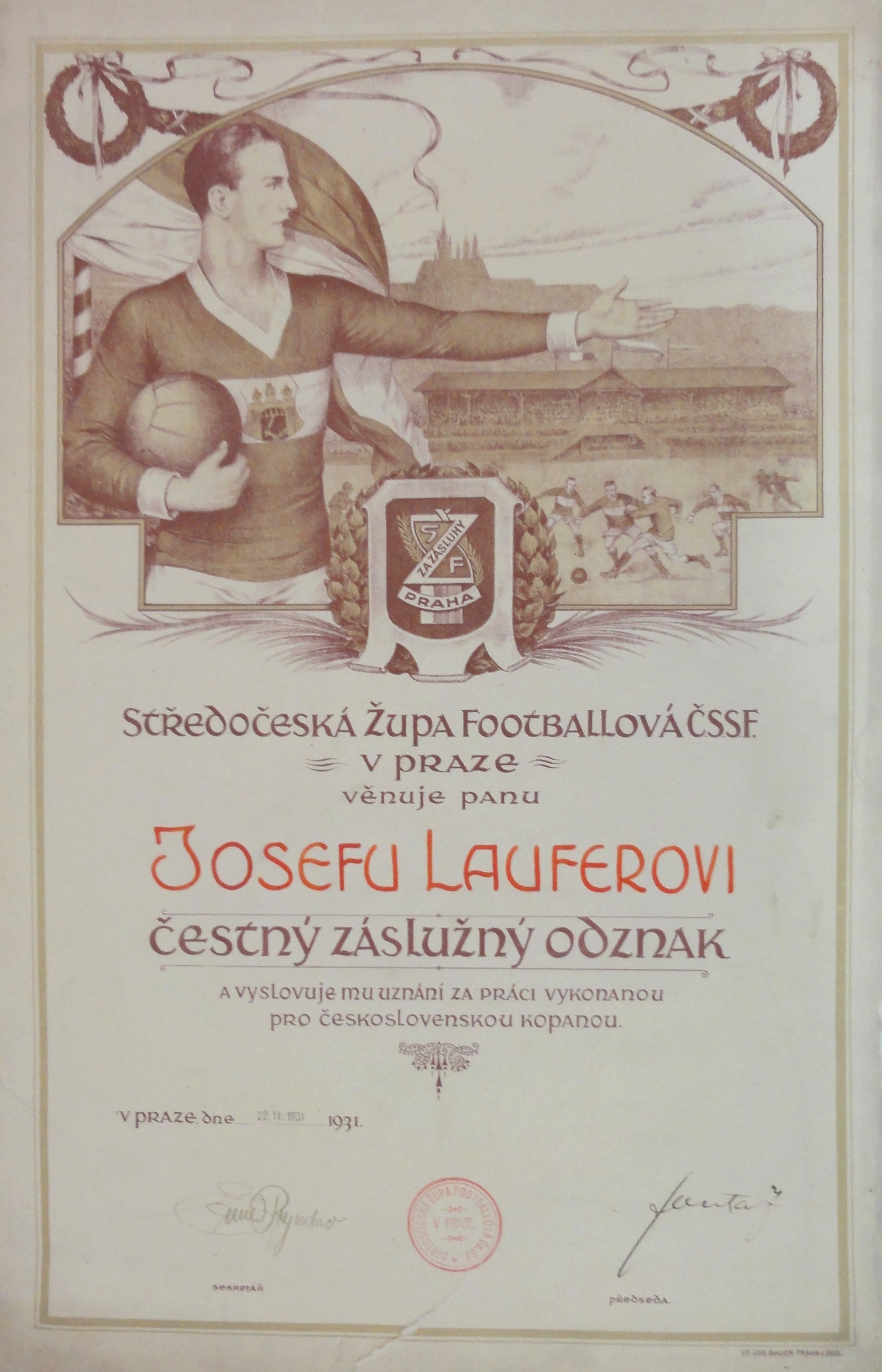 Náhledový obrázek Středočeská župa footballová ČSSF věnuje Josefu Lauferovi čestný záslužný odznak - 1