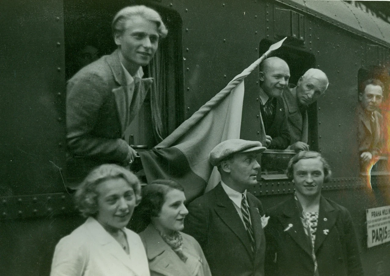 Náhledový obrázek předmětu Odjezd na Ženské světové hry v Londýně 1934