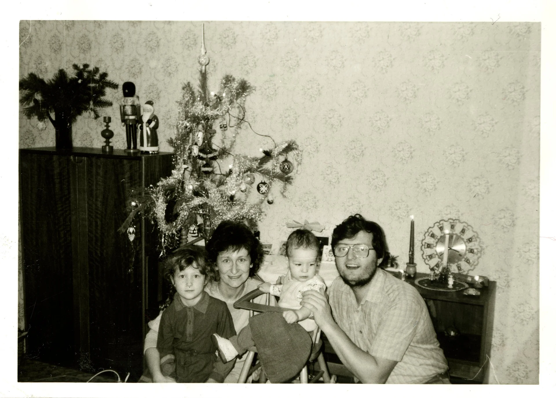 Náhledový obrázek předmětu Rodinné foto na Štědrý den