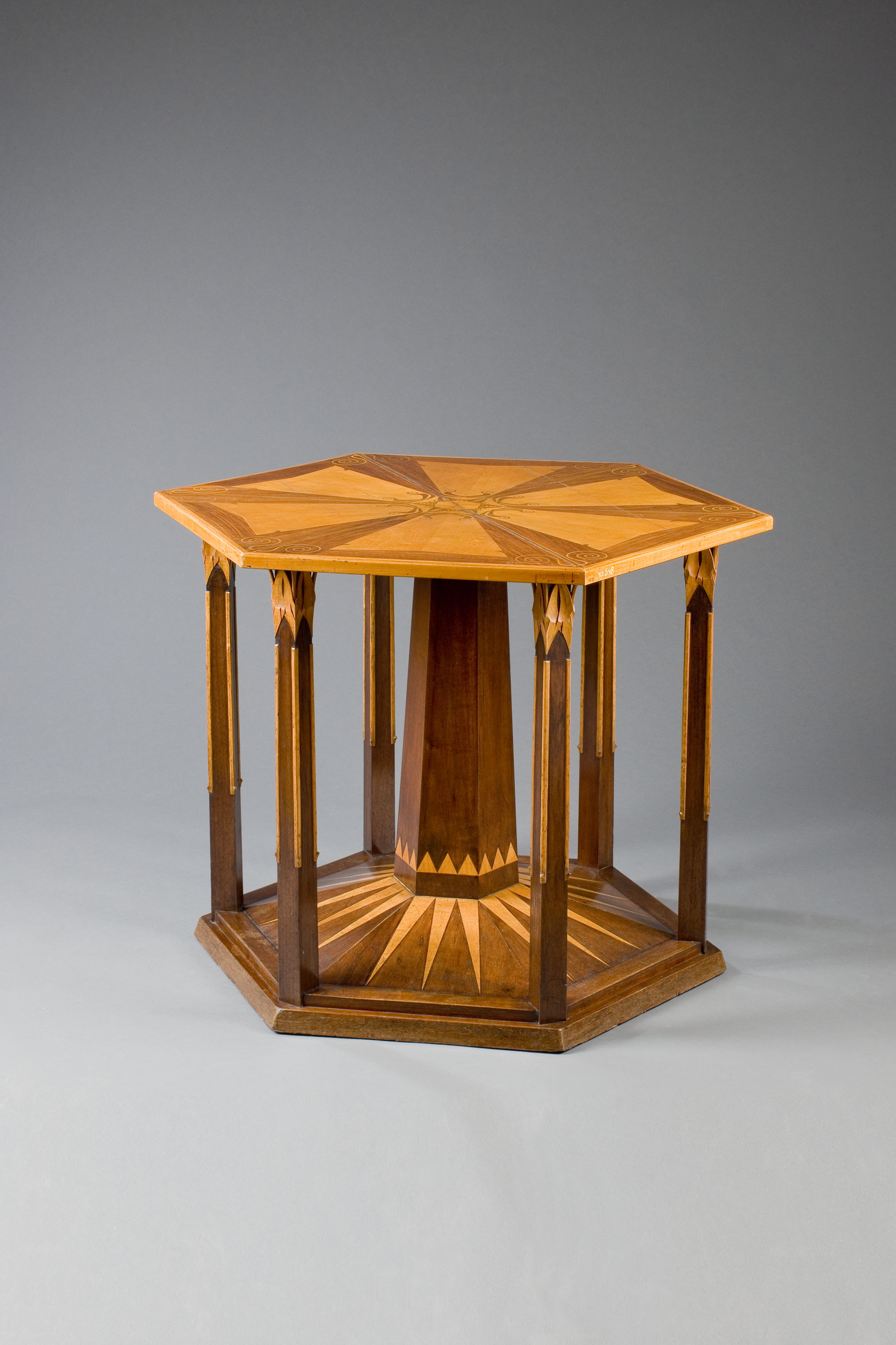 Náhledový obrázek Stůl - 1