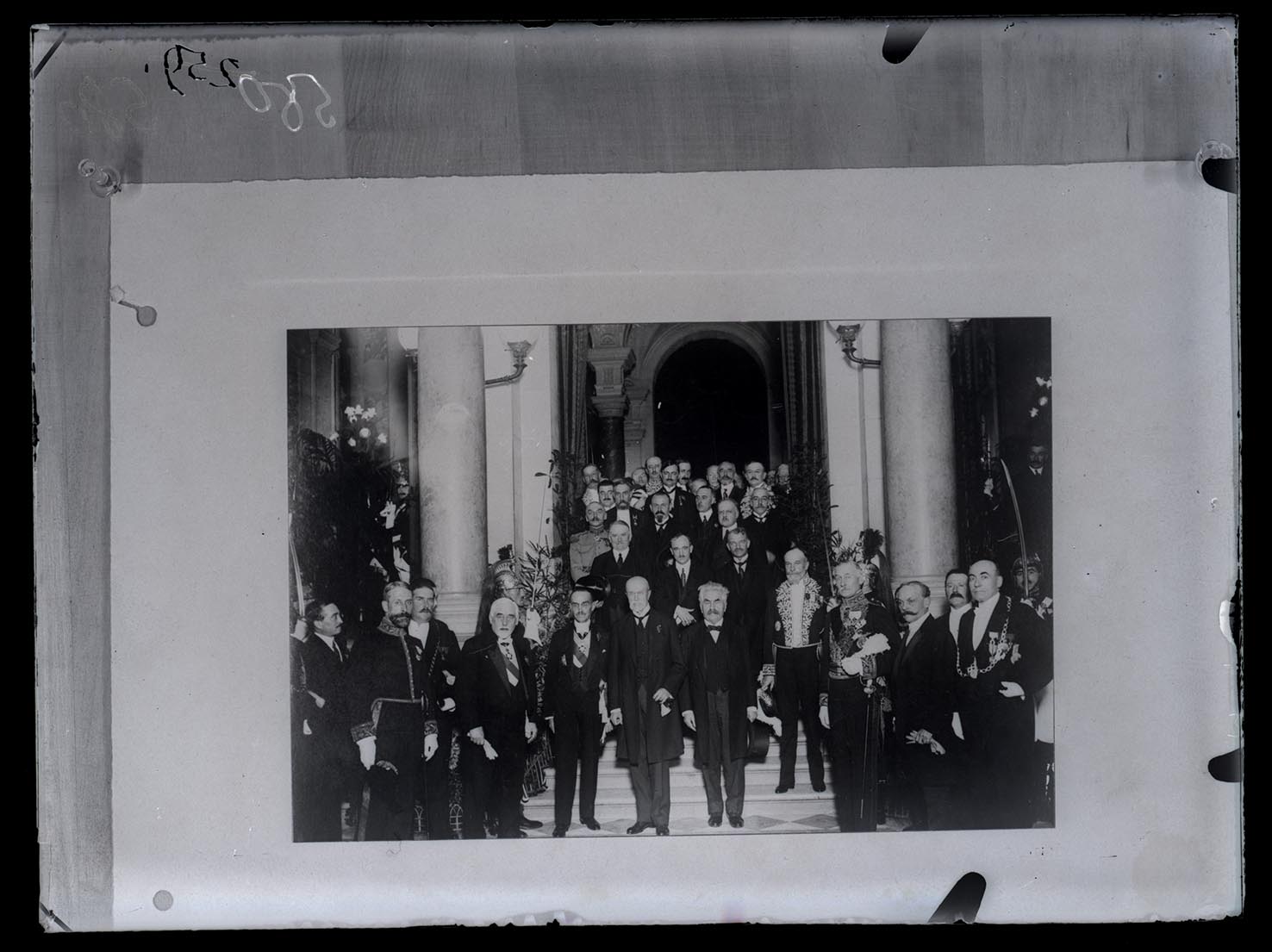 Náhledový obrázek T. G. Masaryk s dr. Benešem ve Francii - 1