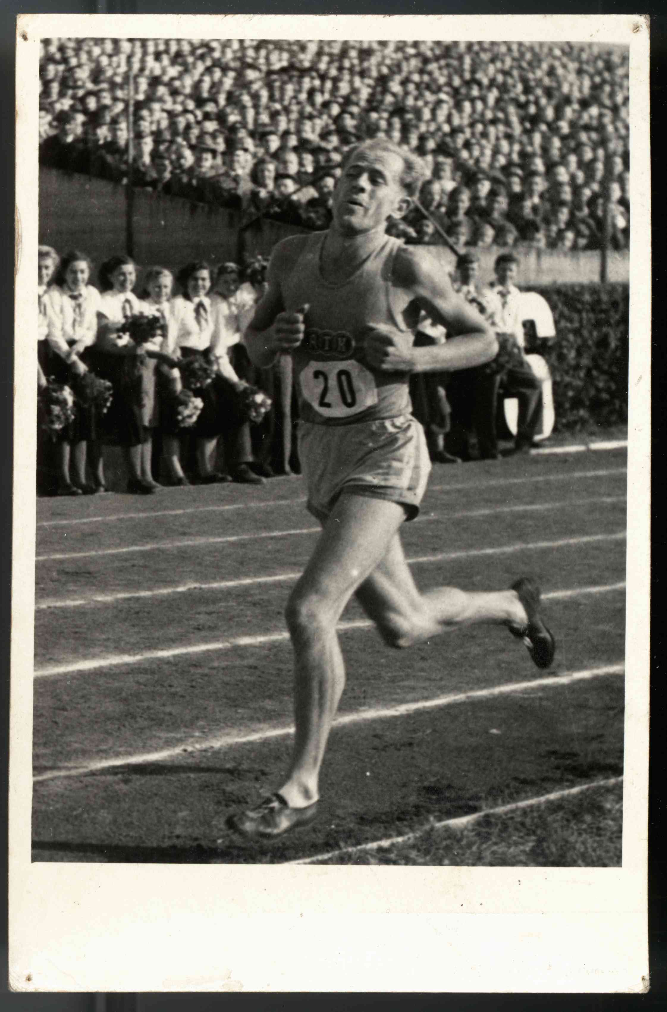 Náhledový obrázek Emil Zátopek v dresu ATK - 1