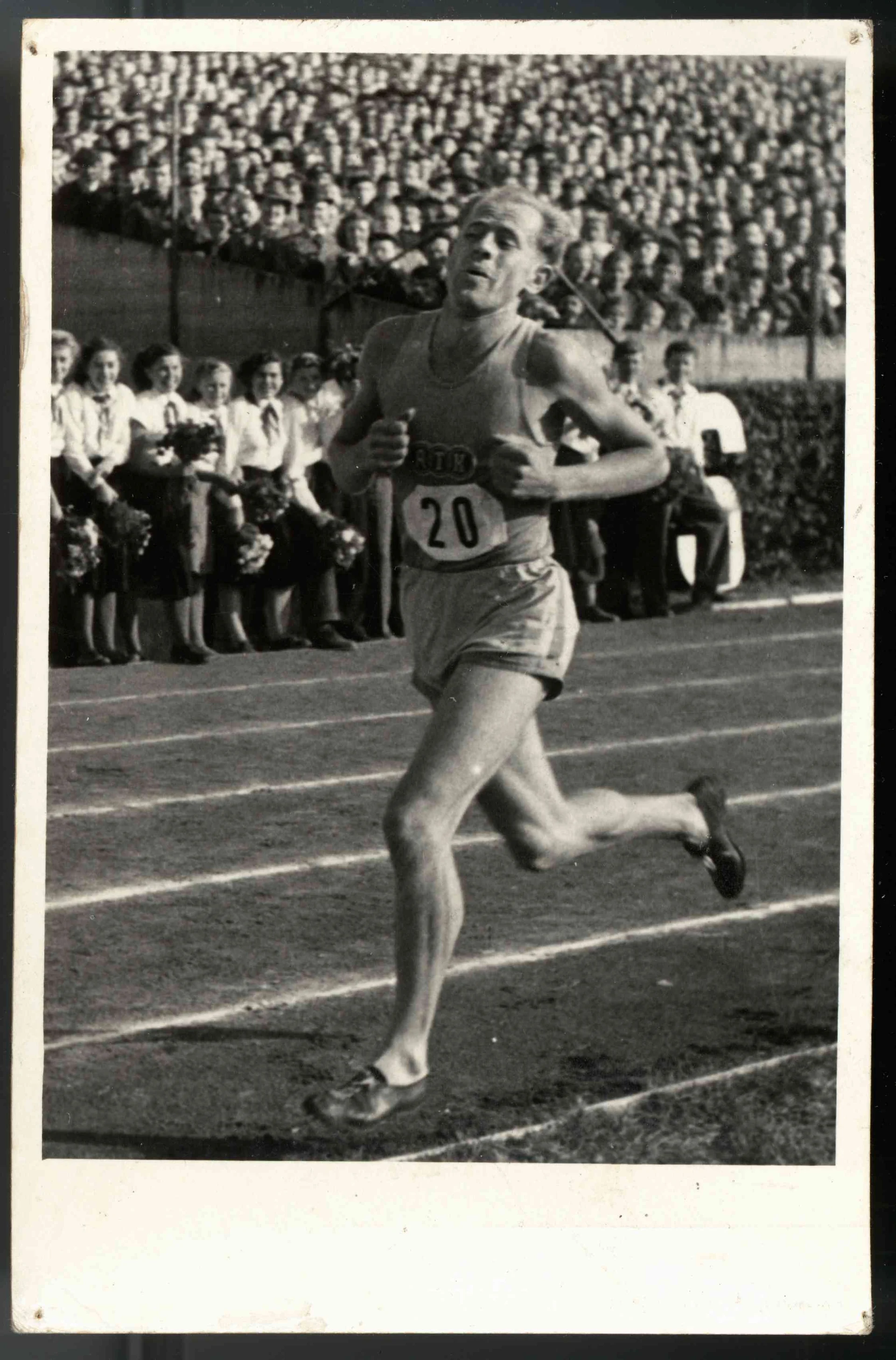 Náhledový obrázek předmětu Emil Zátopek v dresu ATK